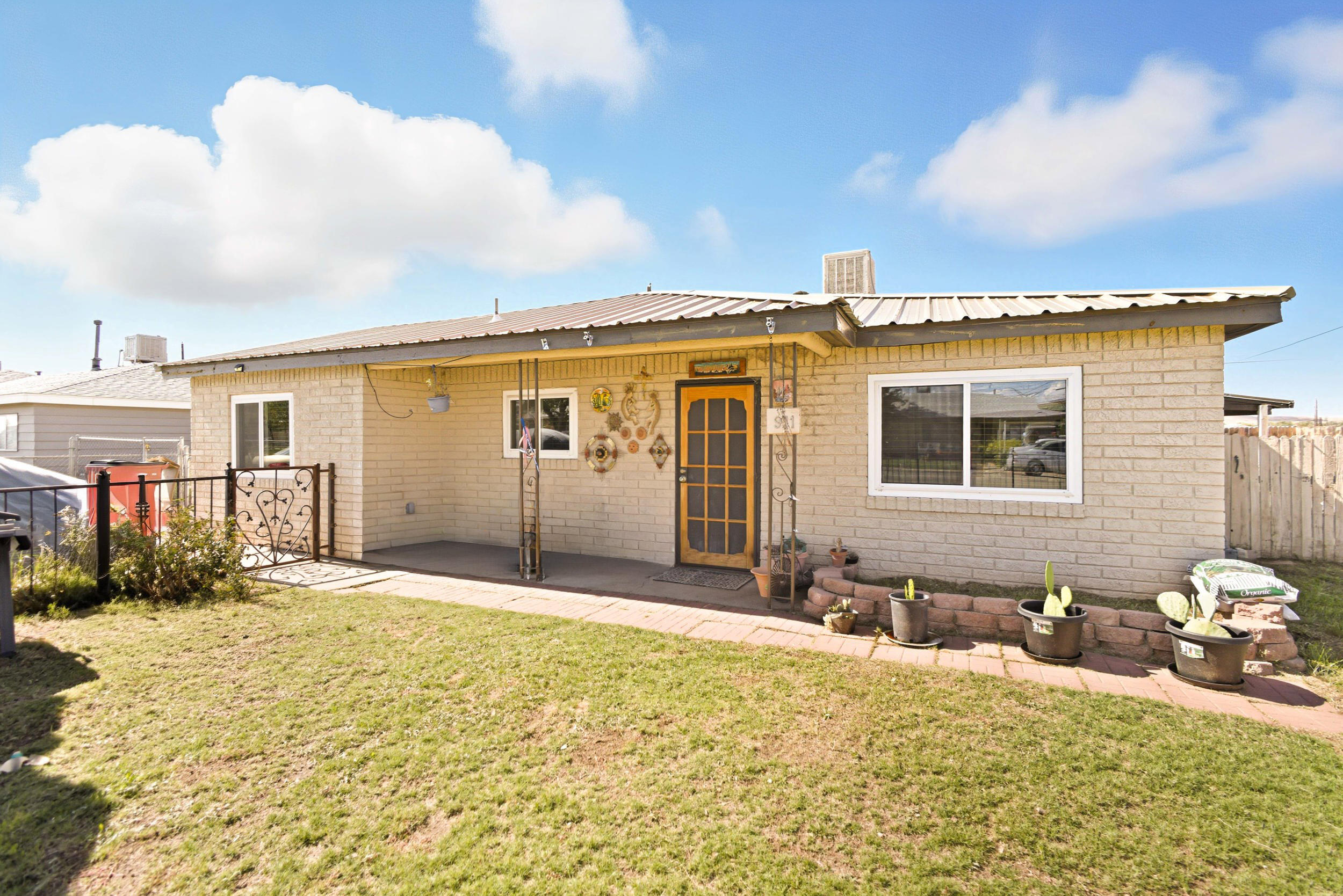 Homes for sale in Belen, NM | 911 Impala Dr, Belen, NM 87002 | MLS# 1093134