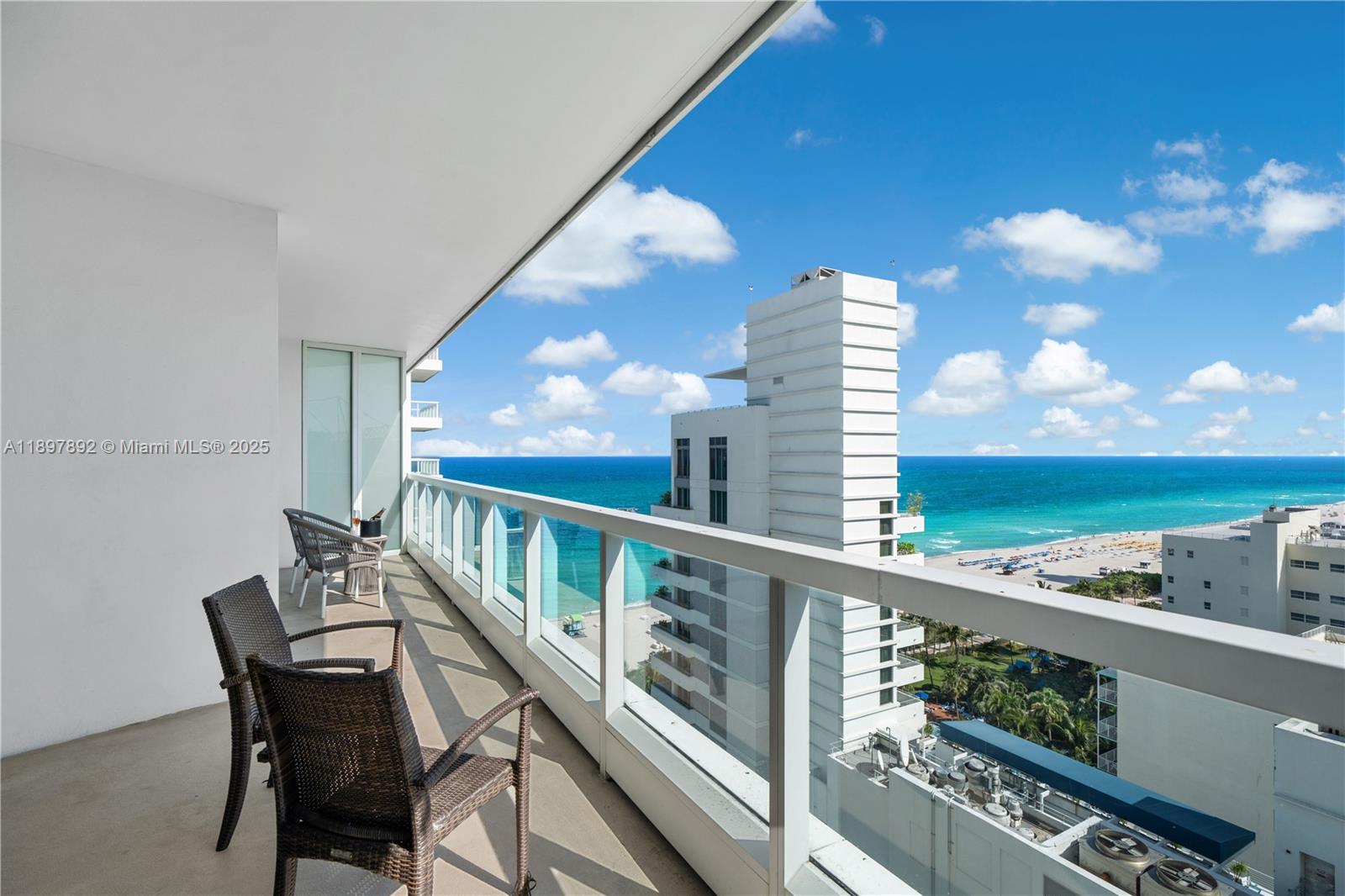 Fontainebleau III Ocean C