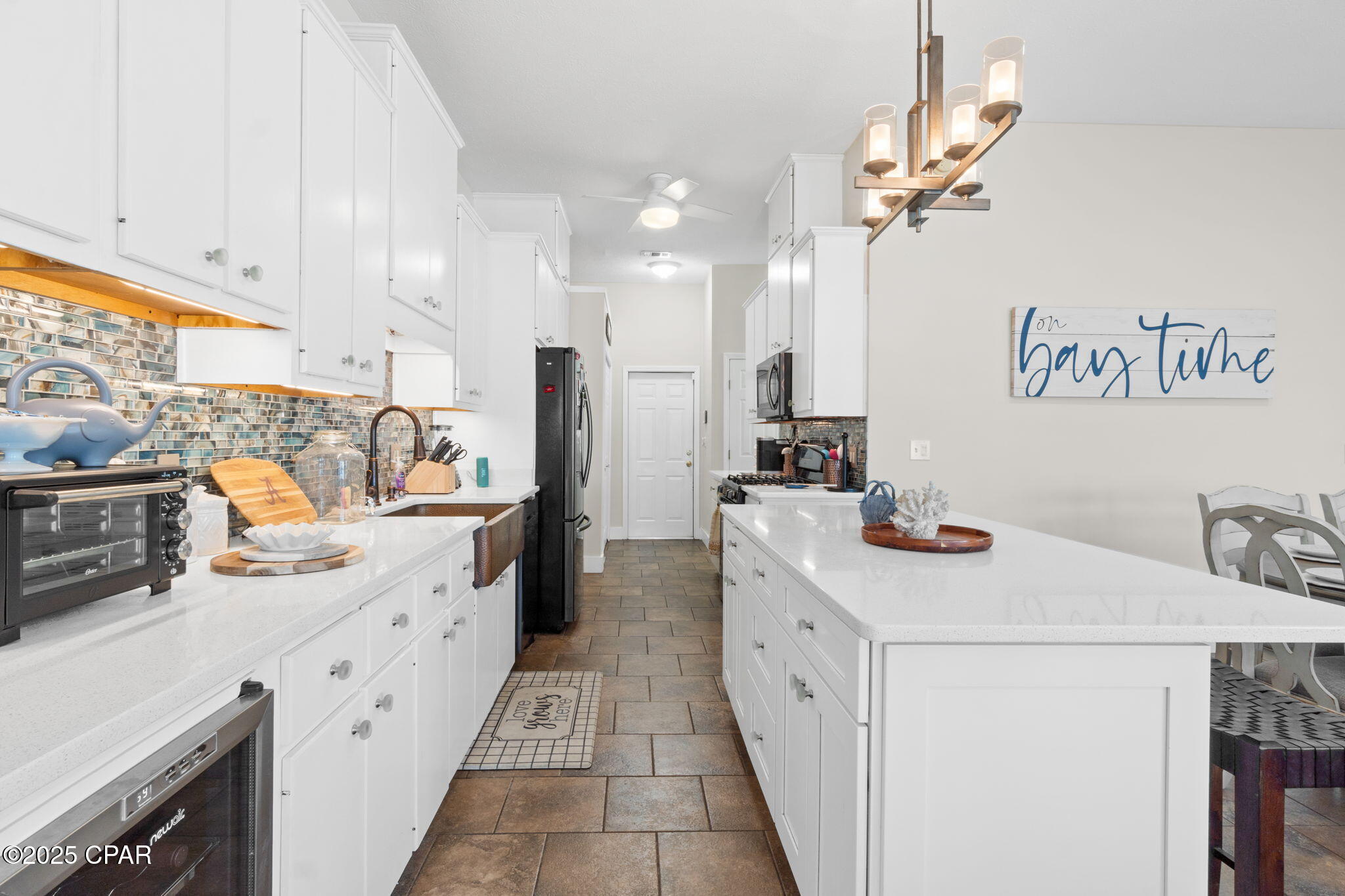 Listing photo id 13 for 5106 Blue Harbor Drive