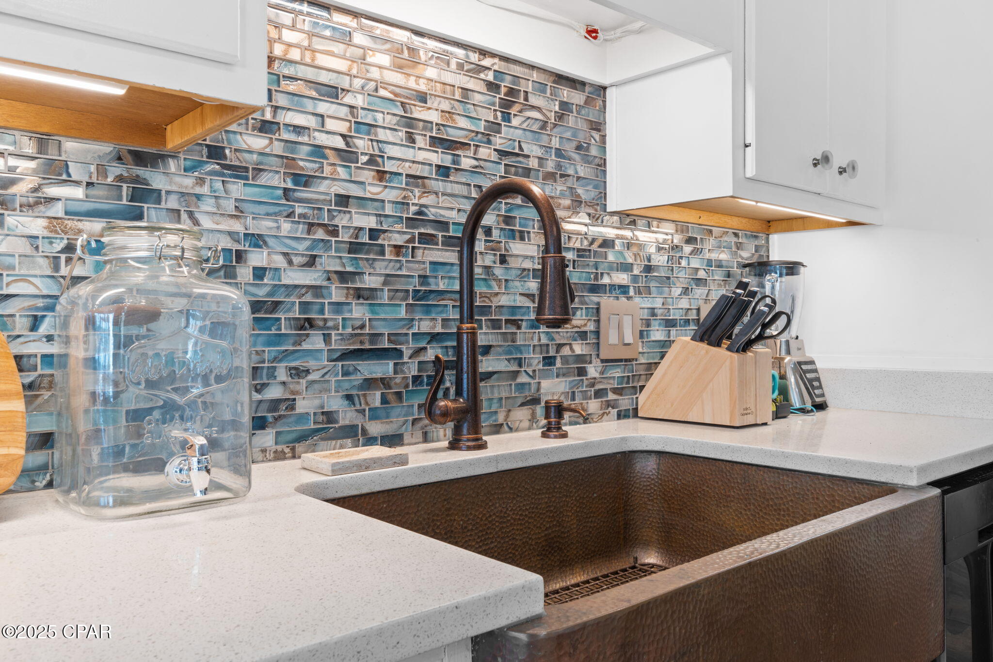 Listing photo id 14 for 5106 Blue Harbor Drive