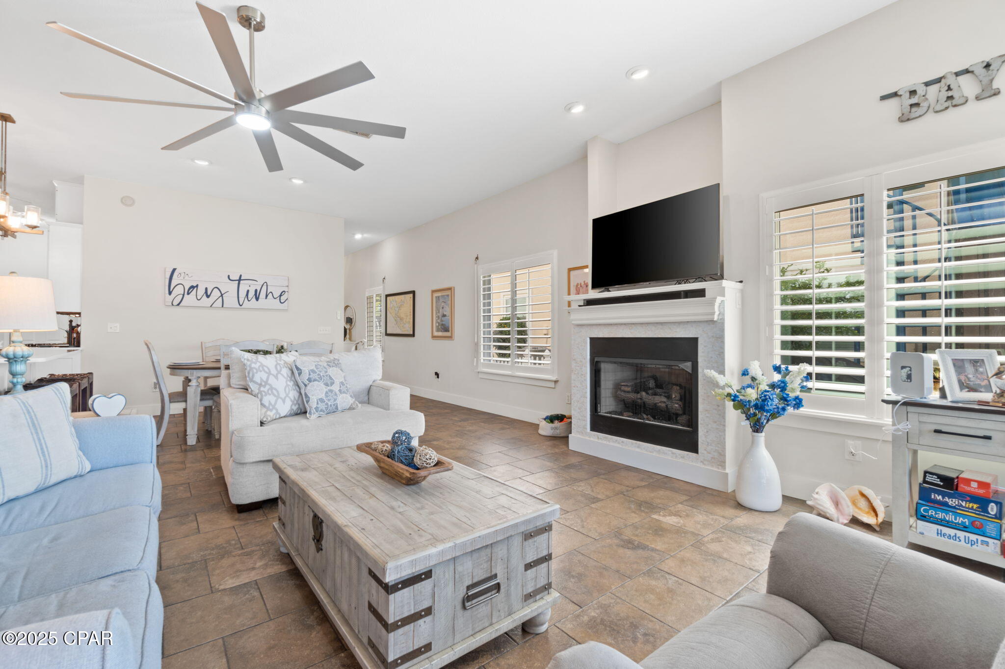 Listing photo id 23 for 5106 Blue Harbor Drive