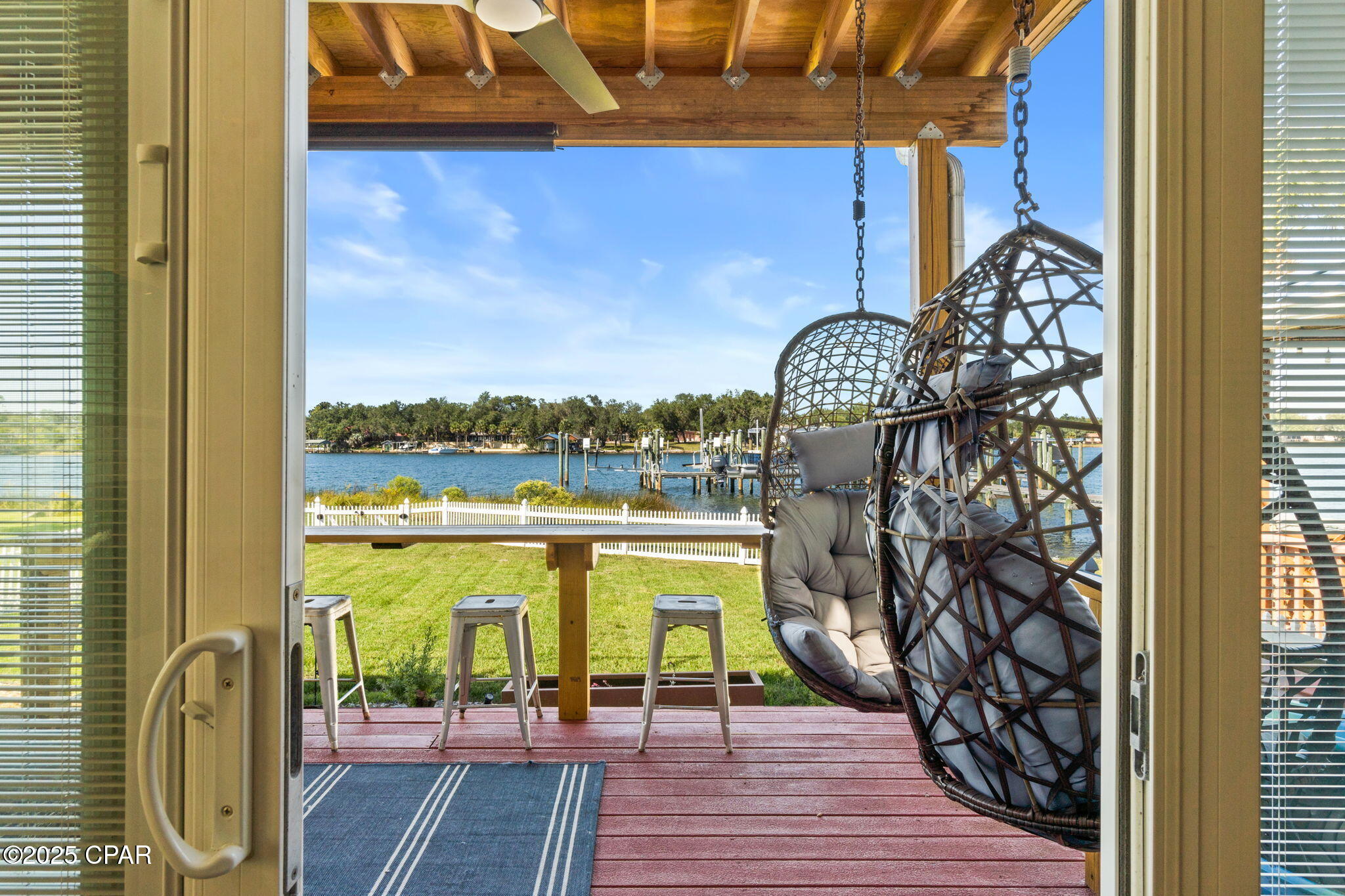 Listing photo id 26 for 5106 Blue Harbor Drive