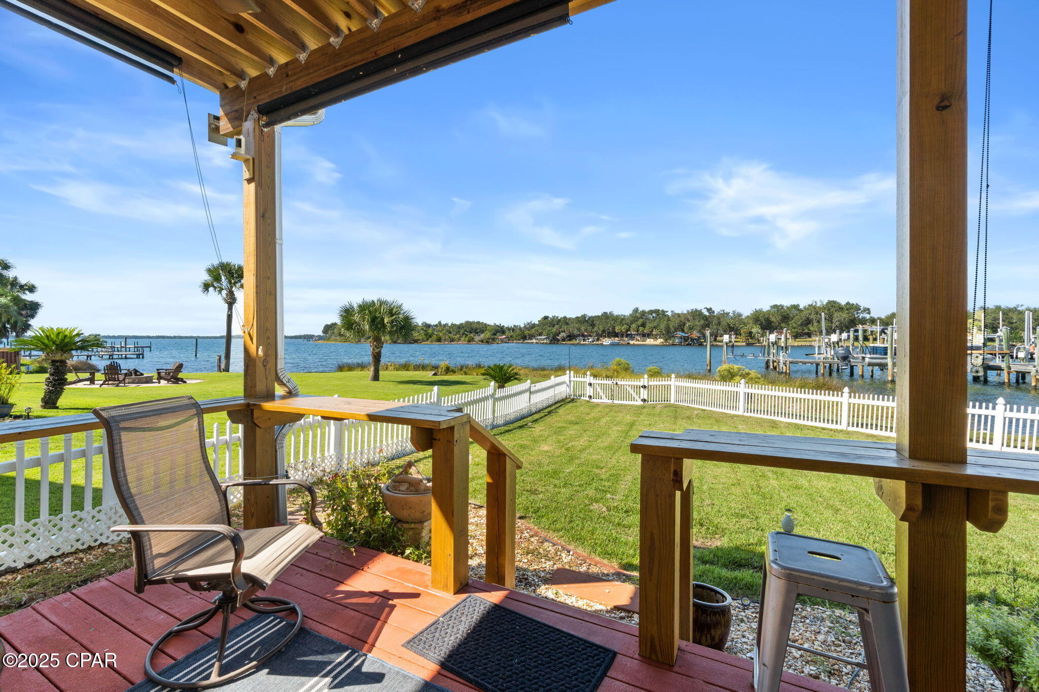 Listing photo id 28 for 5106 Blue Harbor Drive