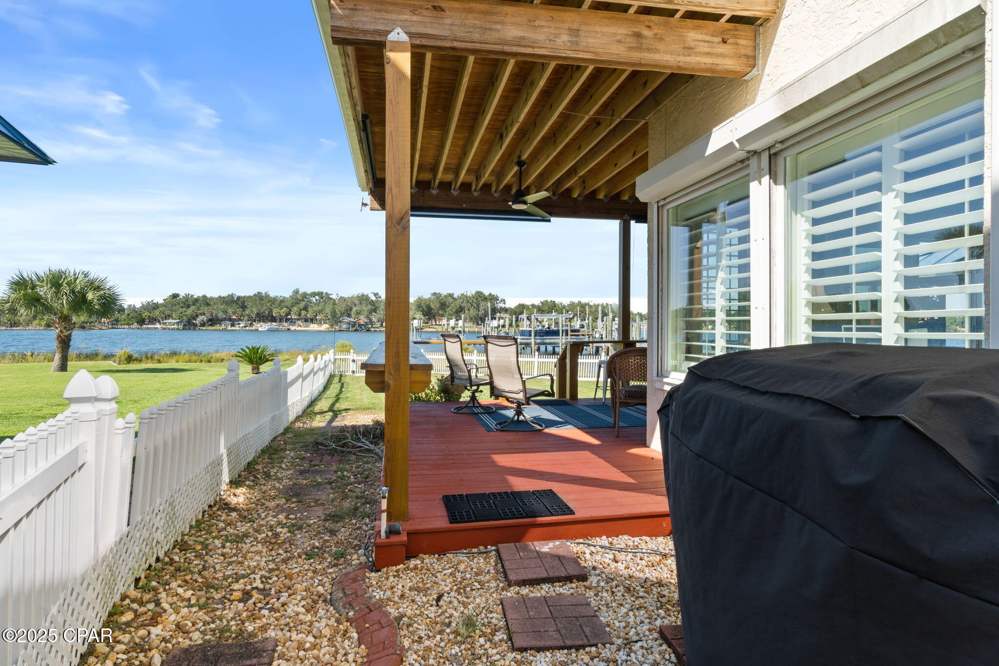 Listing photo id 33 for 5106 Blue Harbor Drive