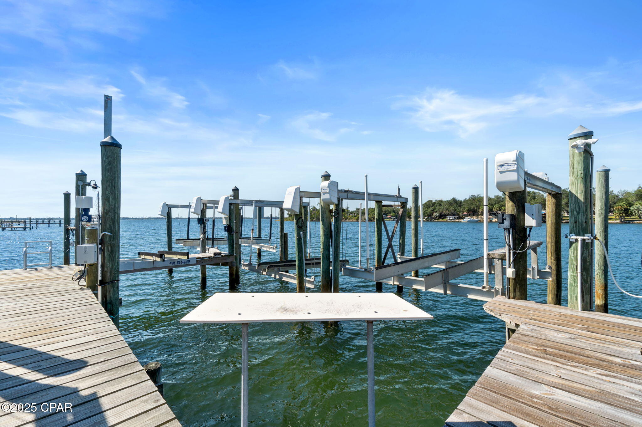 Listing photo id 37 for 5106 Blue Harbor Drive