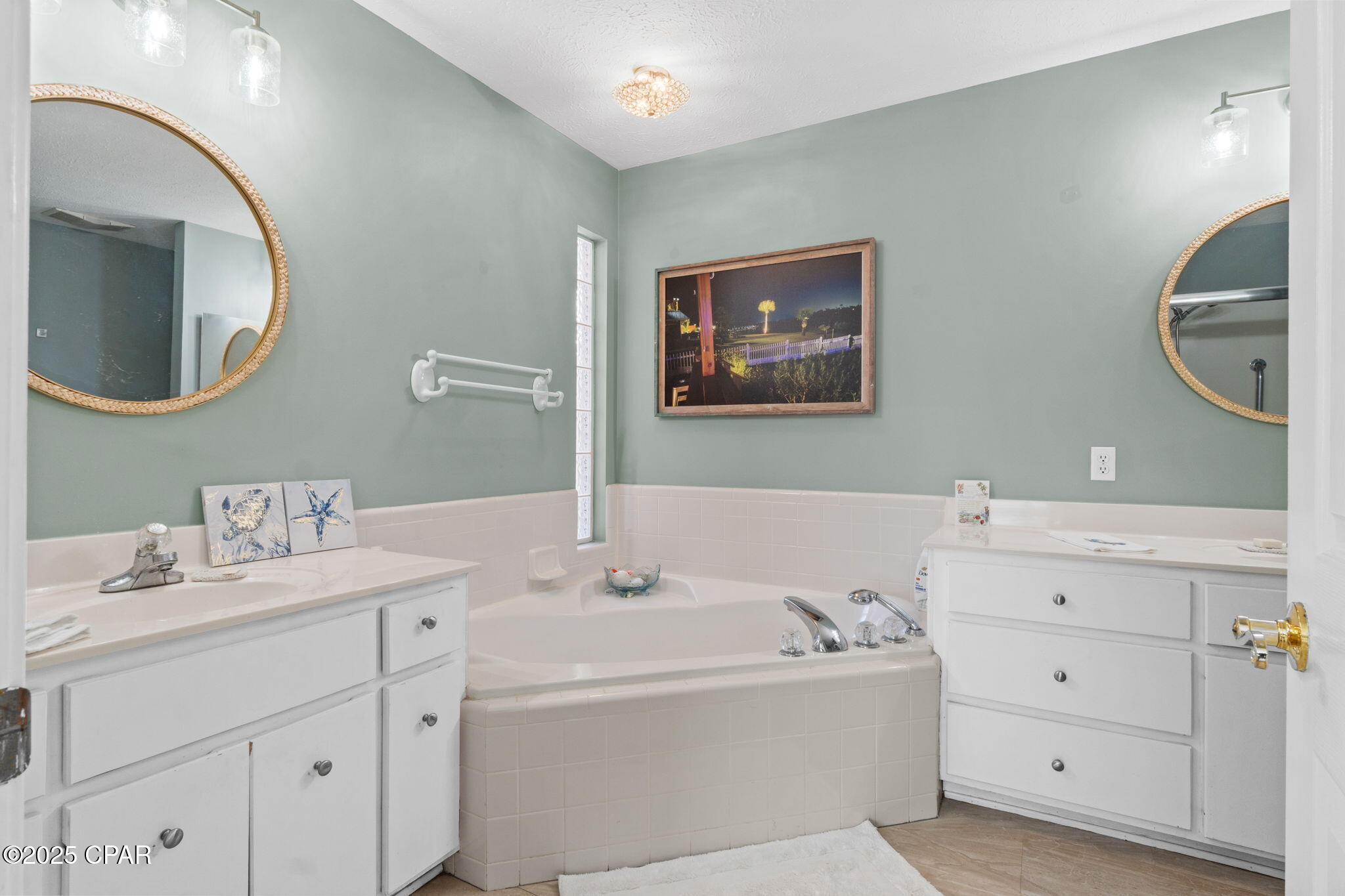 Listing photo id 44 for 5106 Blue Harbor Drive
