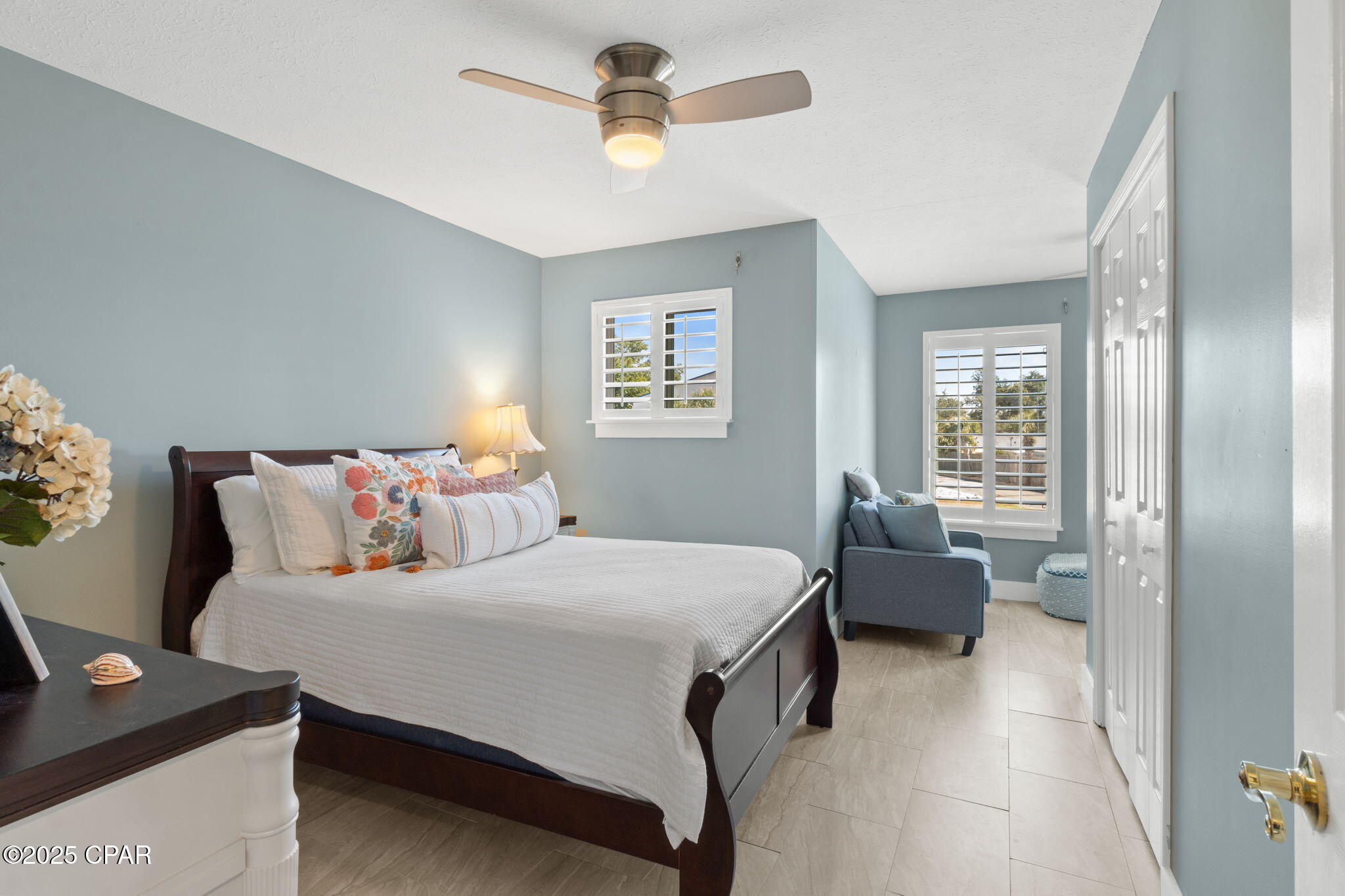 Listing photo id 58 for 5106 Blue Harbor Drive