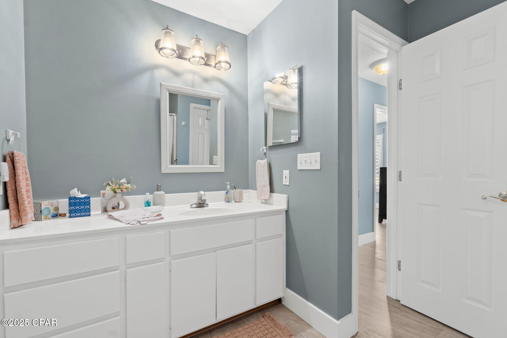 Listing photo id 65 for 5106 Blue Harbor Drive