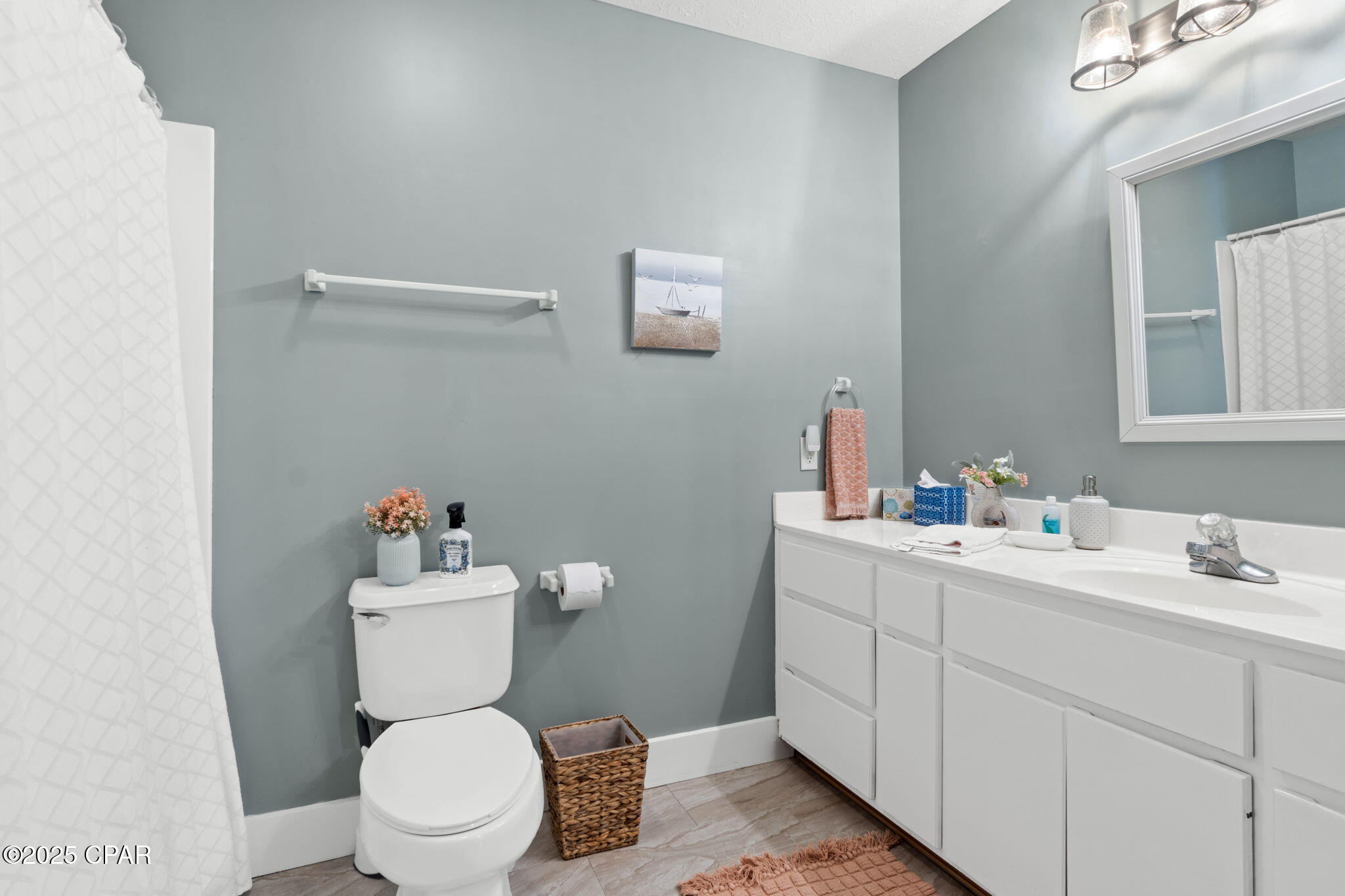 Listing photo id 66 for 5106 Blue Harbor Drive