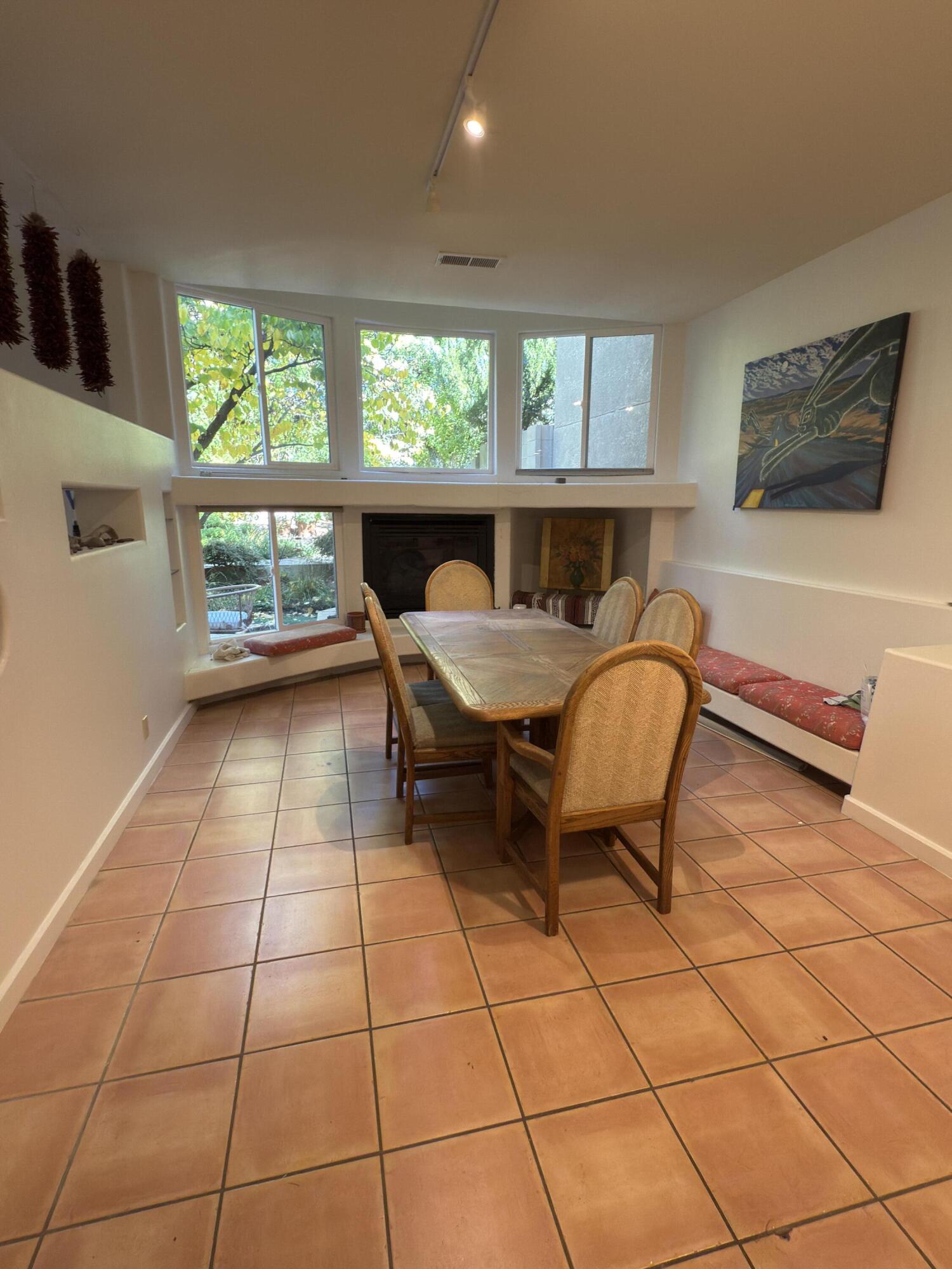 Homes for sale in Albuquerque, NM | 5536 Overlook Dr Ne, Albuquerque, NM 87111 | MLS# 1093130