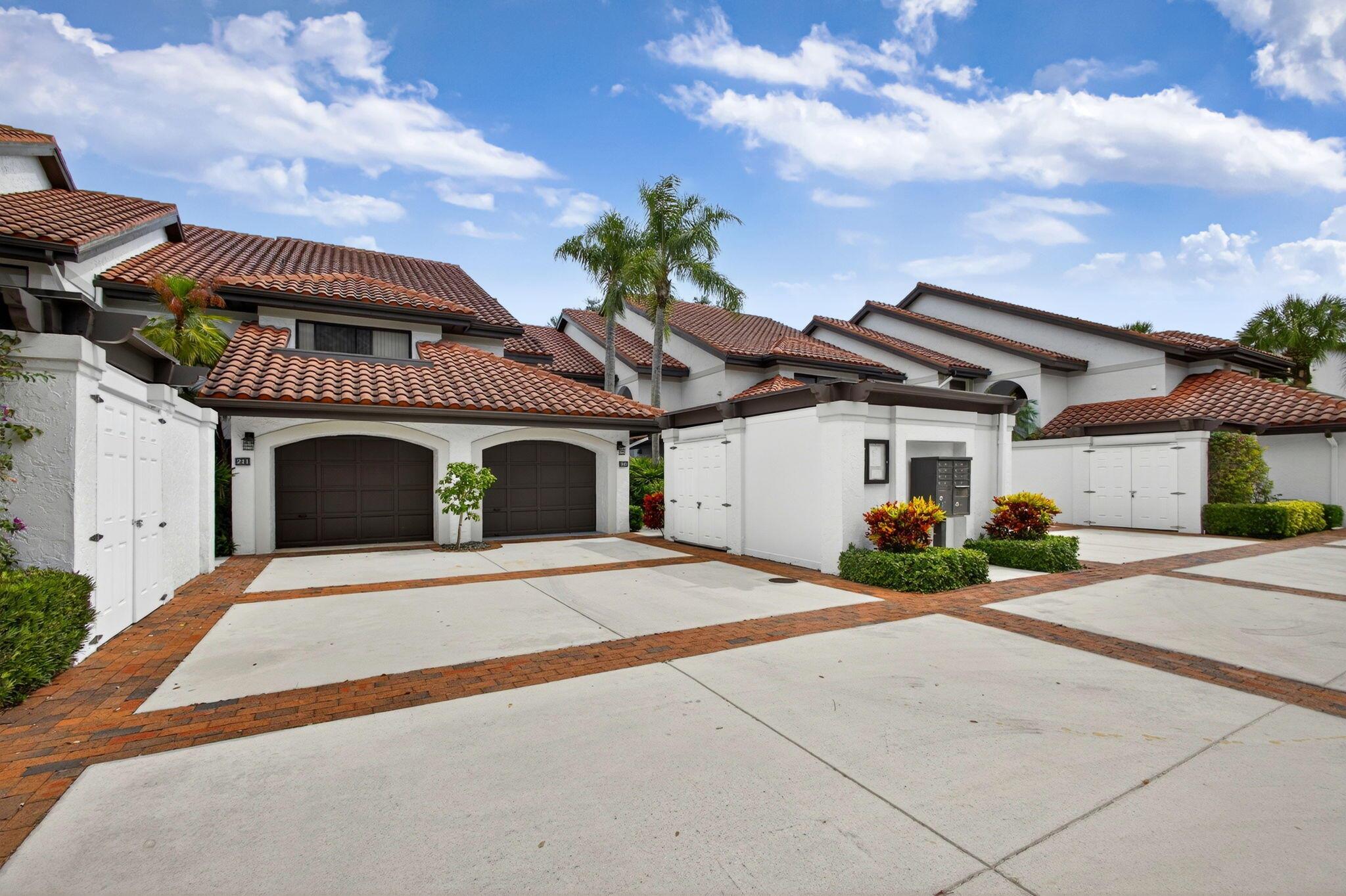 Traders Crossing At Jonat