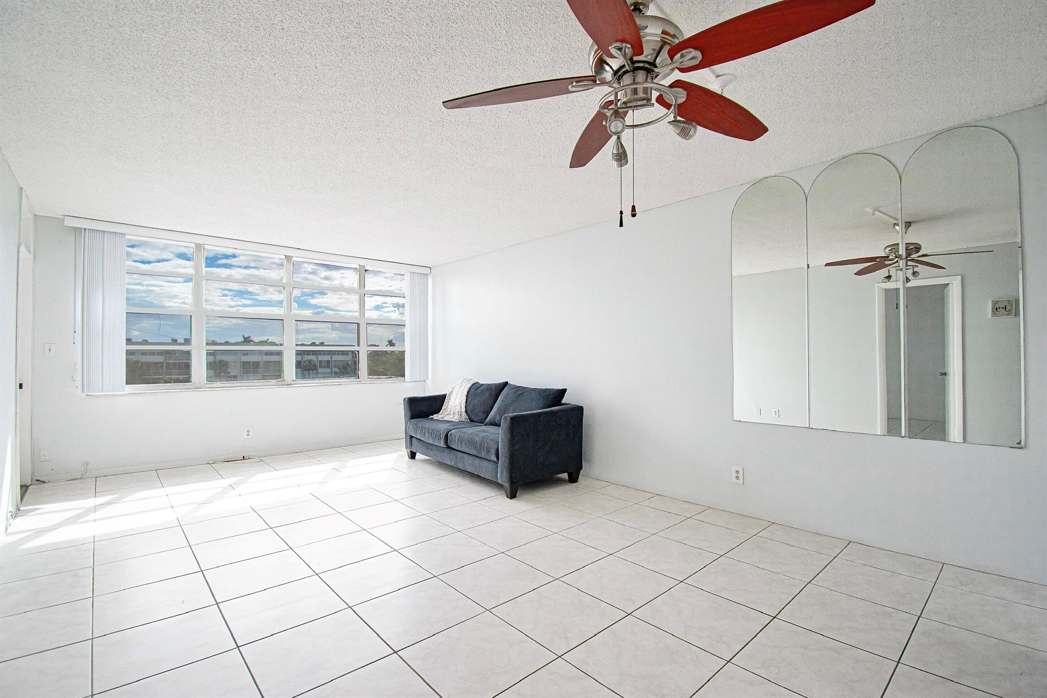 Watergate Condominium No