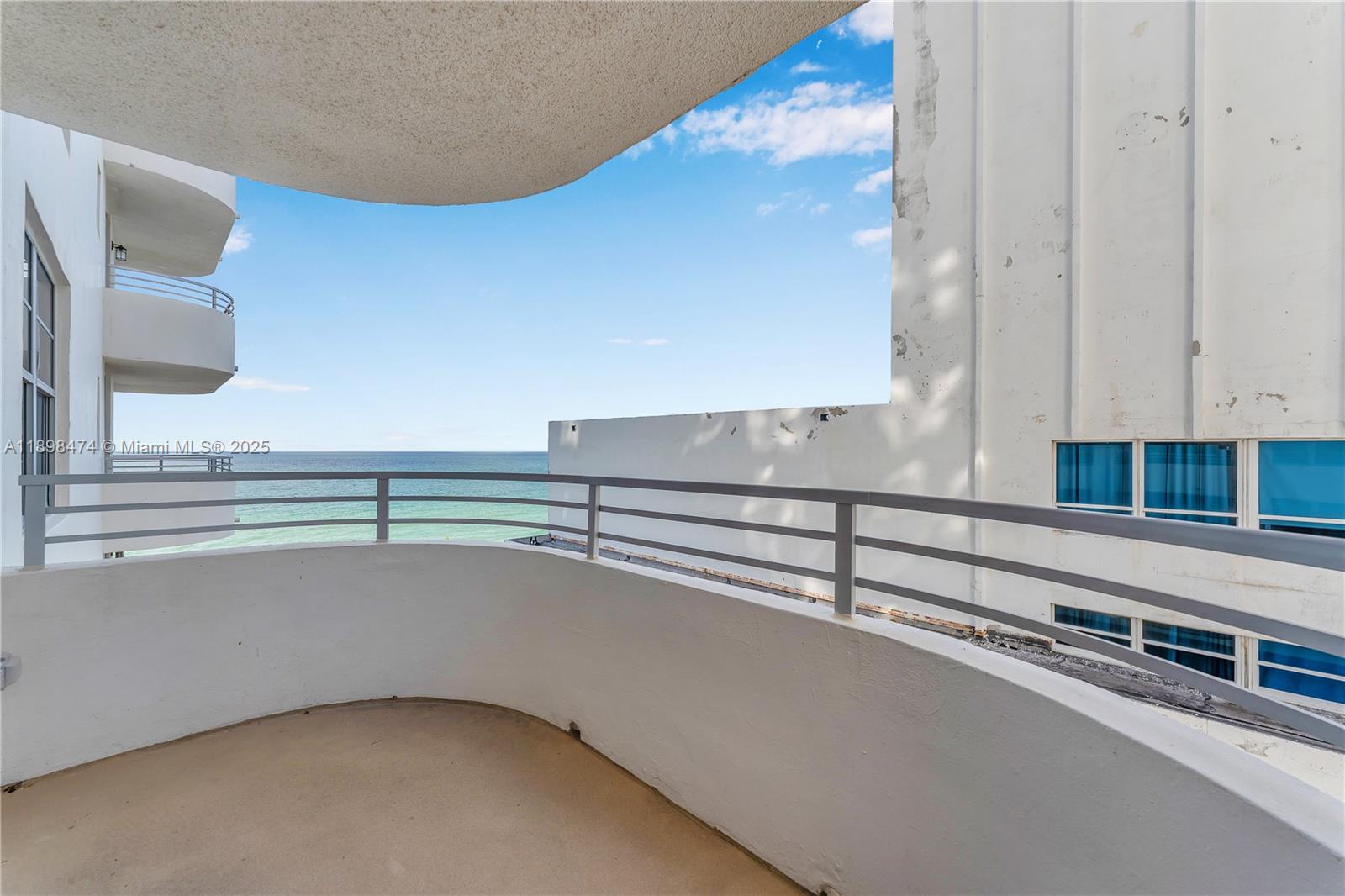 Oceanside Plaza Condo
