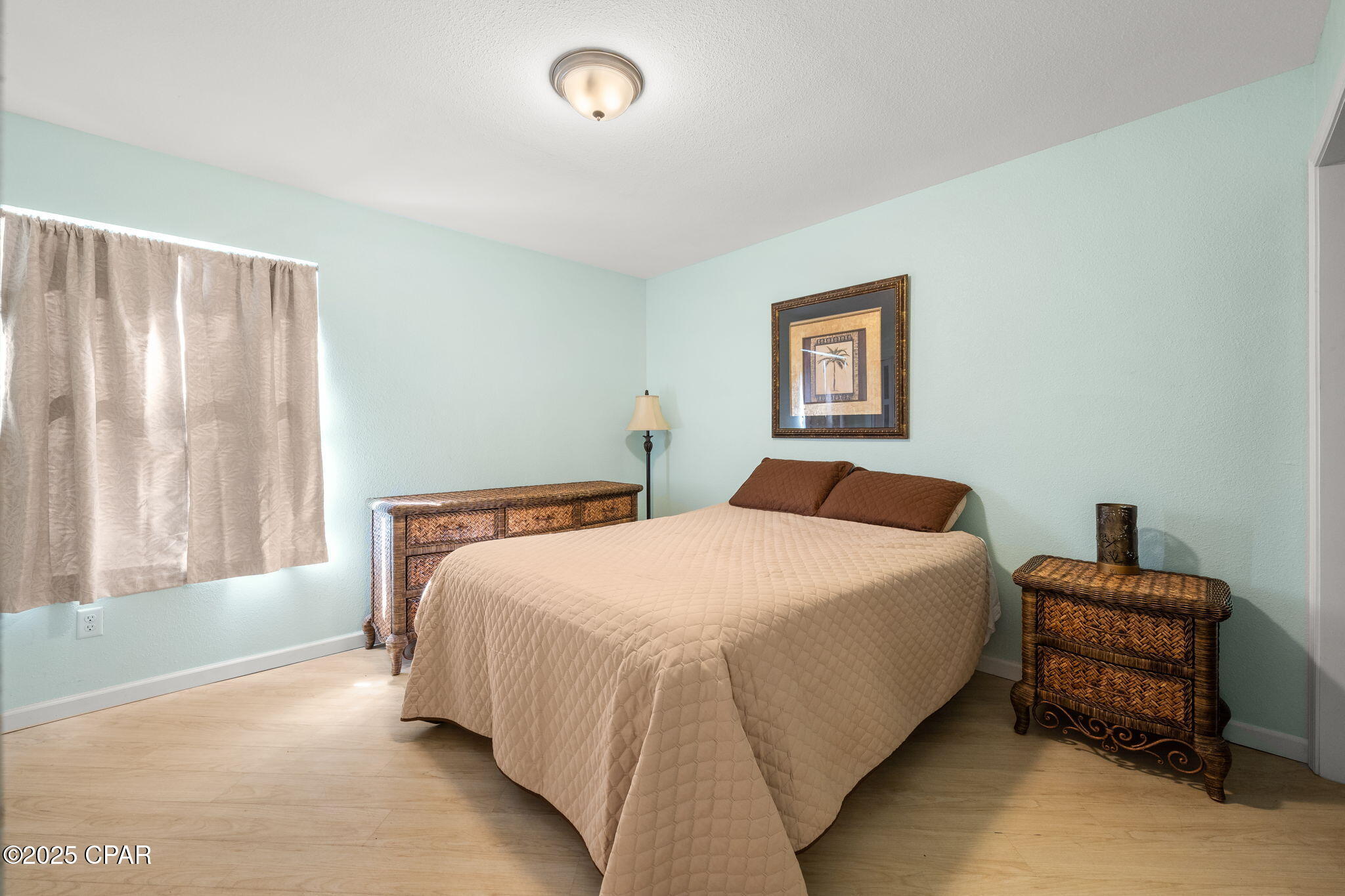 Image 4 For 4005 Par Drive