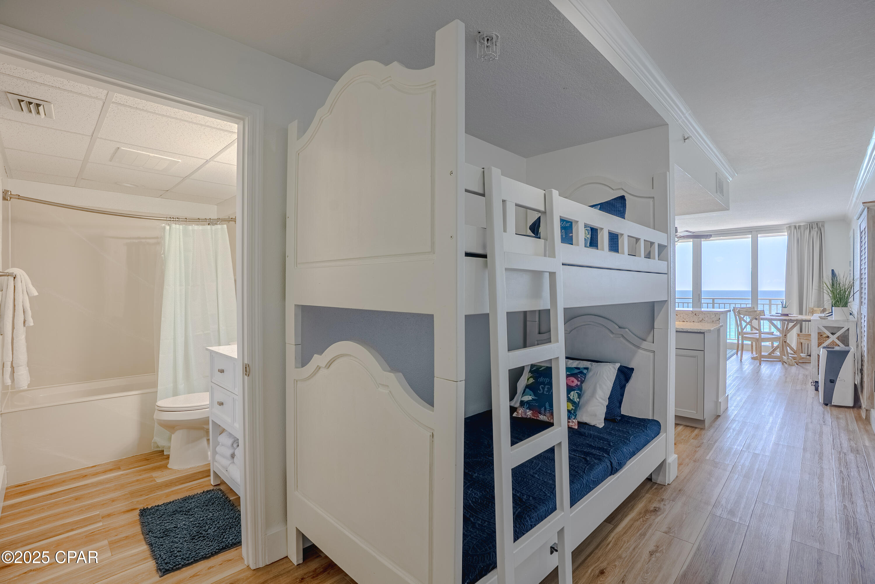 Image 17 For 14701 Front Beach Road 929