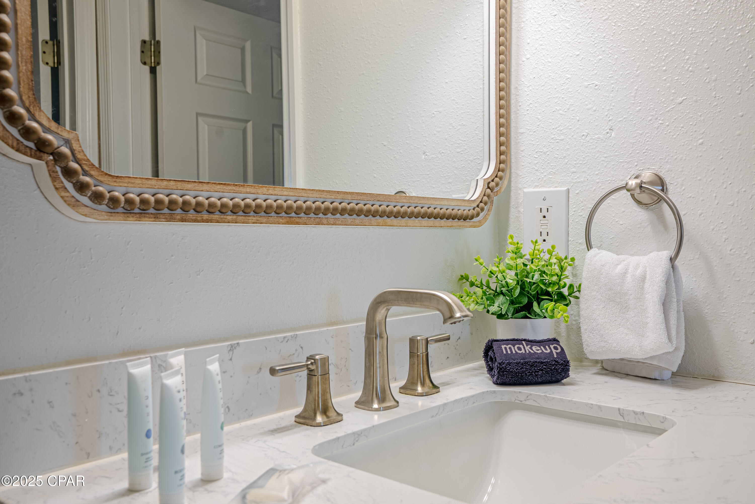 Image 23 For 14701 Front Beach Road 929