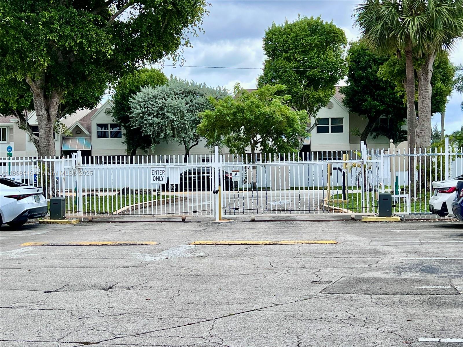 Homes for sale in Hialeah, FL | 17530 Nw 68th Ave #C4008, Hialeah, FL 33015 | MLS# A11898446