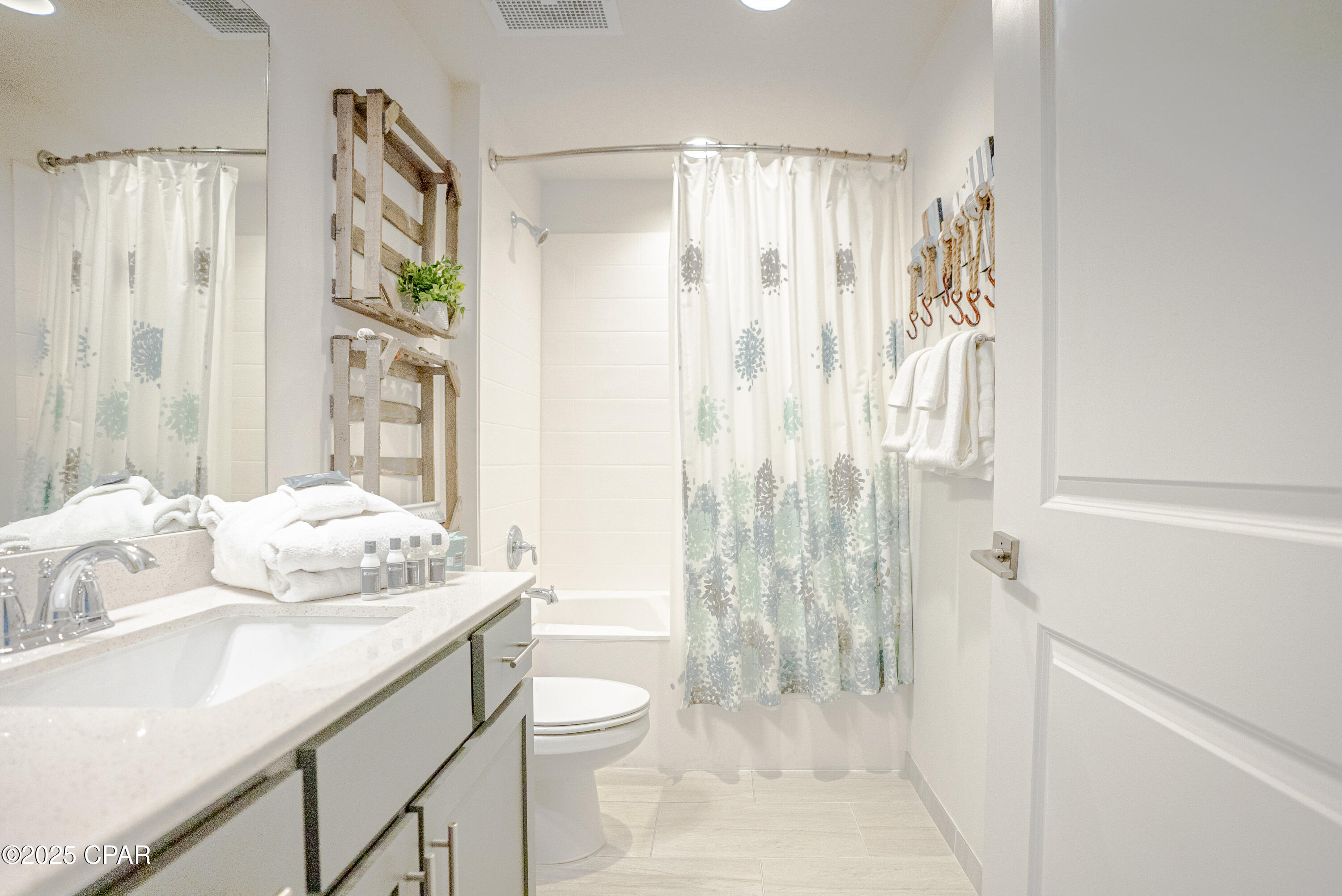 Image 21 For 15928 Front Beach Road 31908