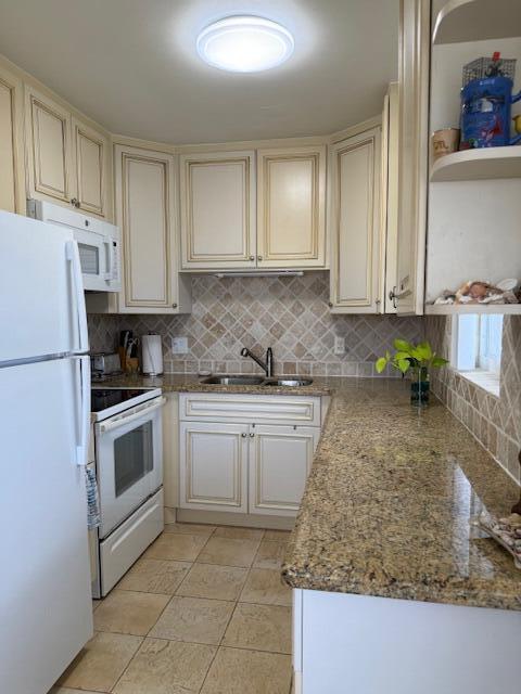 Murry Hills Apt Bldg Cond