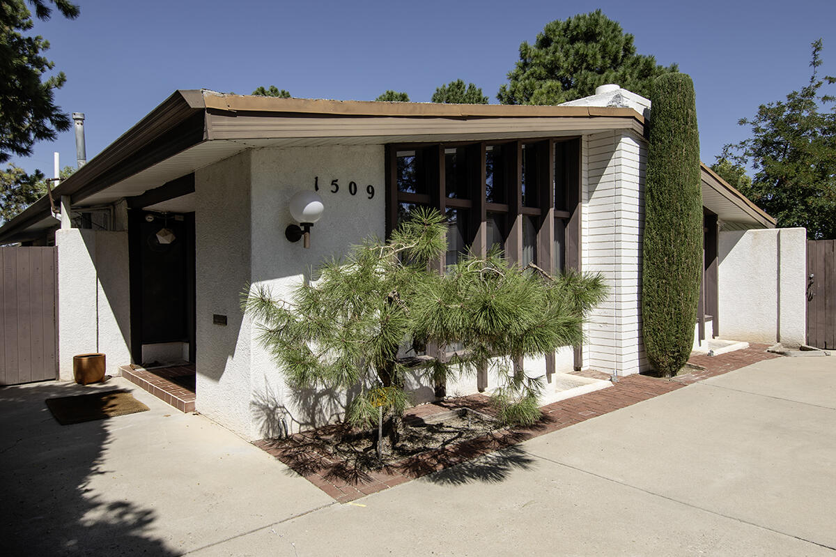 Homes for sale in Albuquerque, NM | 1509 Harvard Ct Ne, Albuquerque, NM 87106 | MLS# 1093185