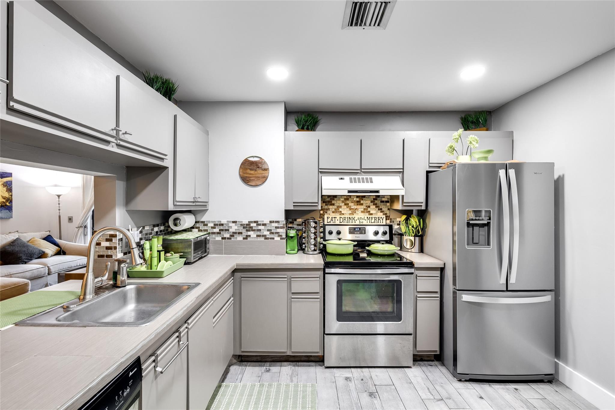 Homes for sale in Sunrise, FL | 3640 Nw 95th Ter #1K, Sunrise, FL 33351 | MLS# F10532421