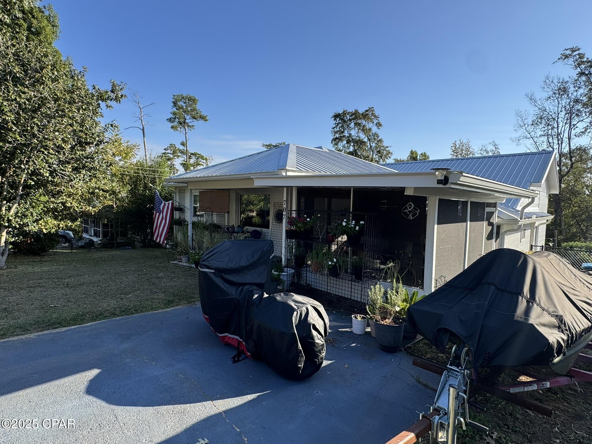 Homes for sale in Chattahoochee, FL | 707 Morgan Ave, Chattahoochee, FL 32324 | MLS# 780592