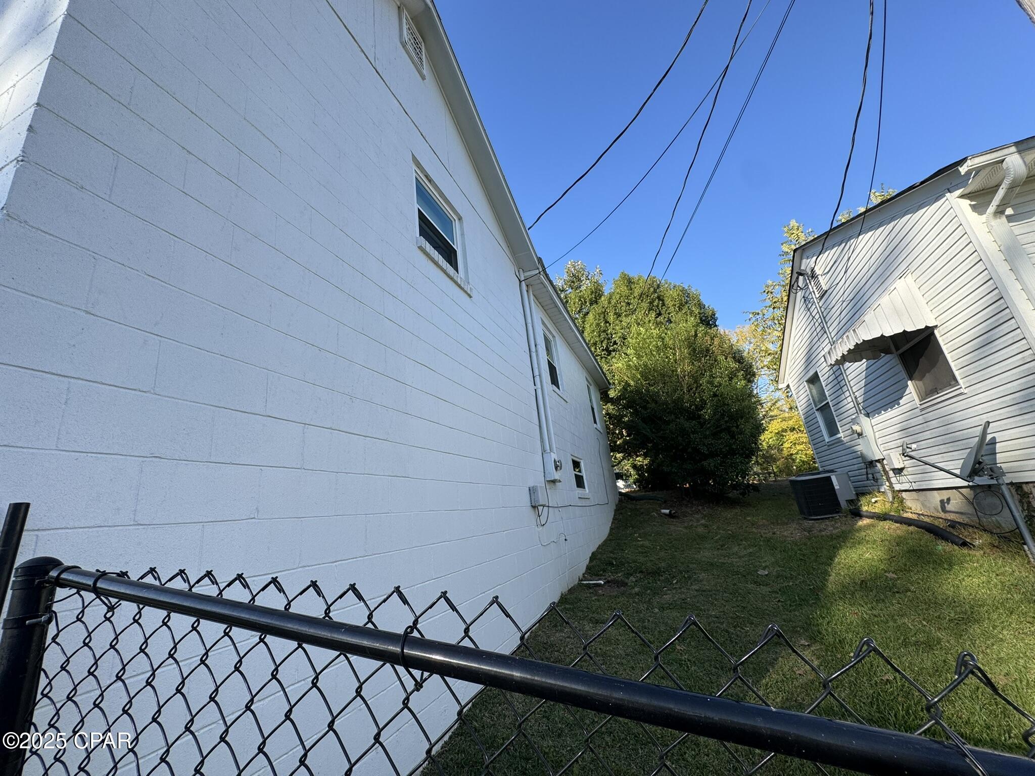 Image 66 For 707 Morgan Avenue