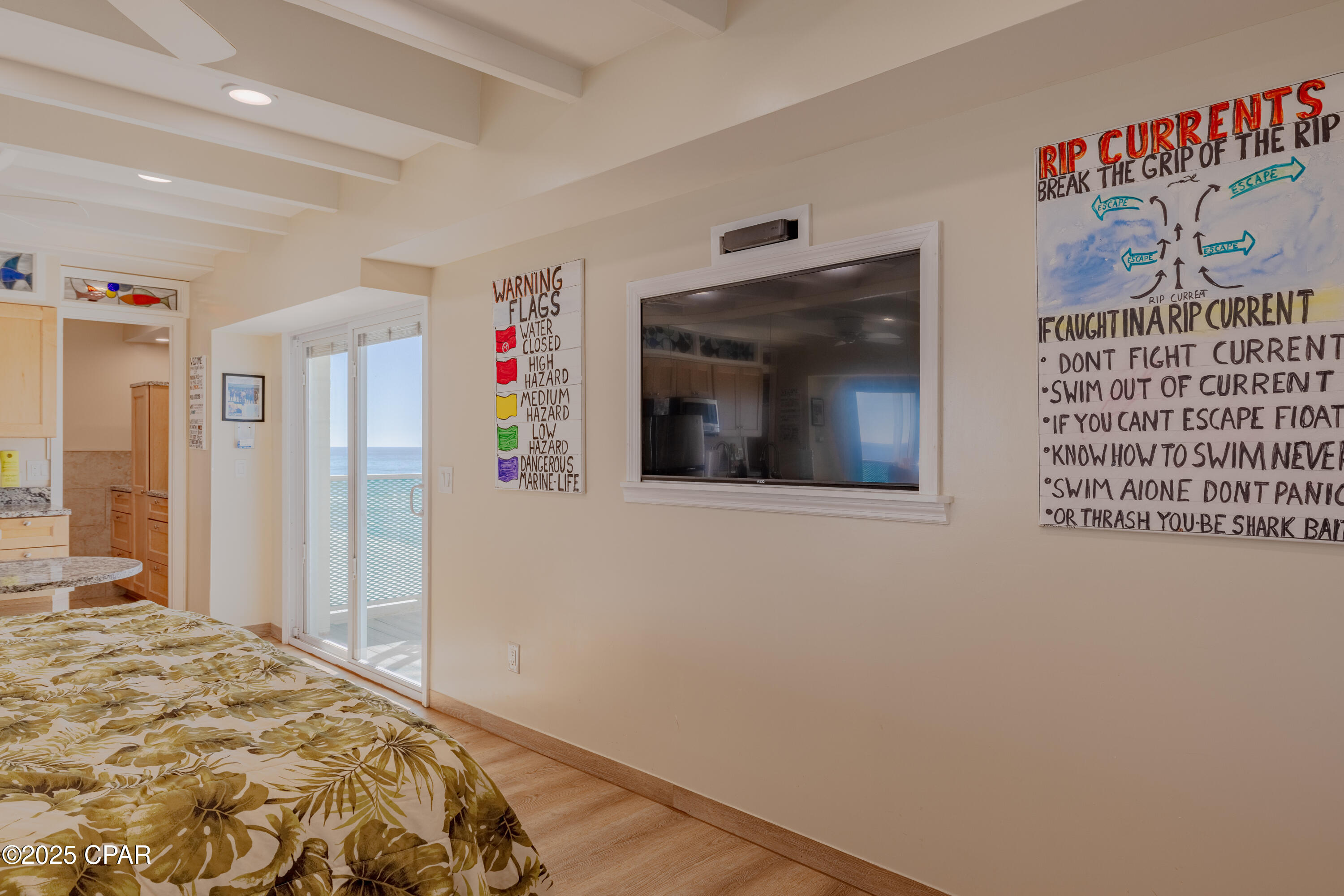 Listing photo id 19 for 14401 Front Beach Road  217