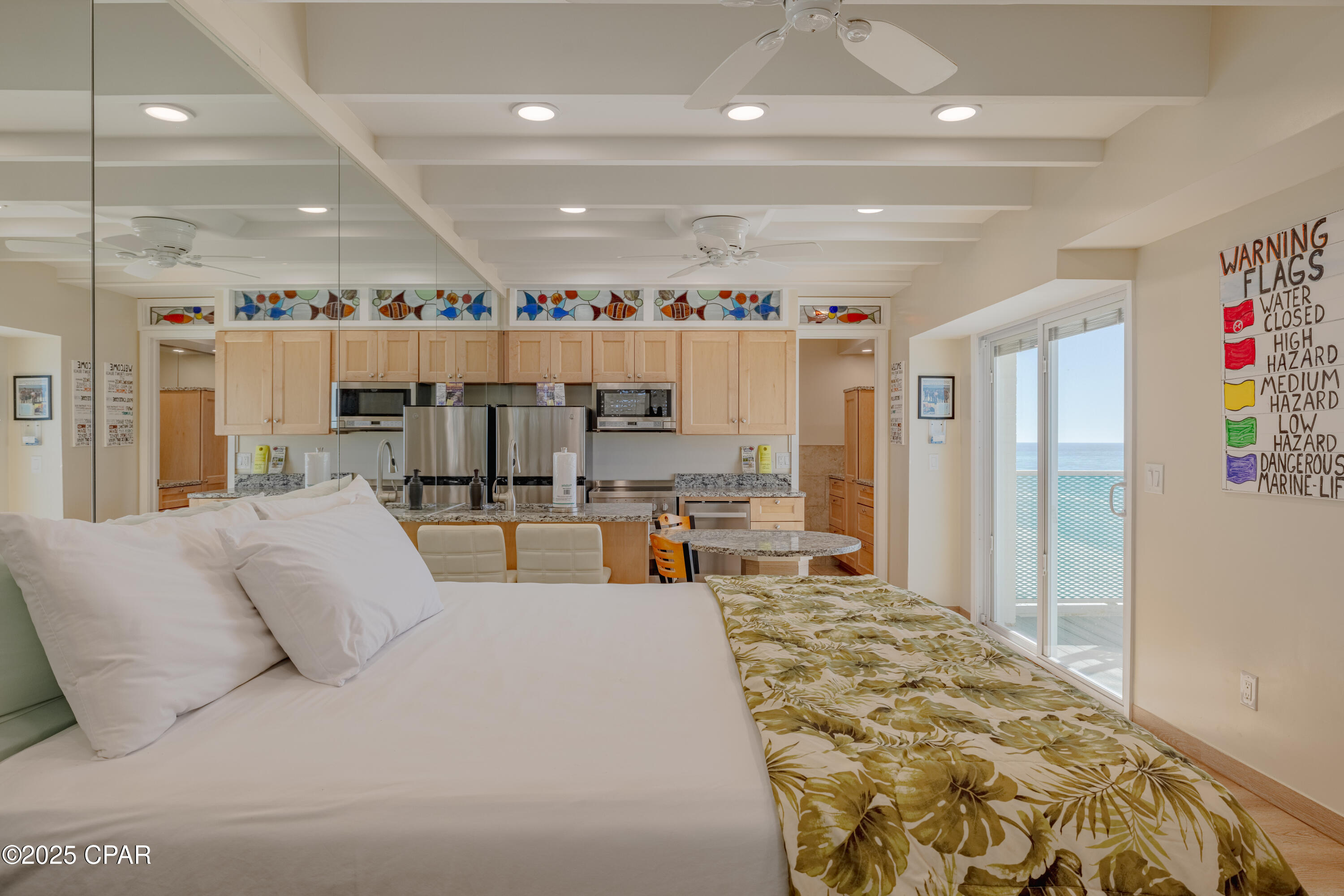 Listing photo id 20 for 14401 Front Beach Road  217