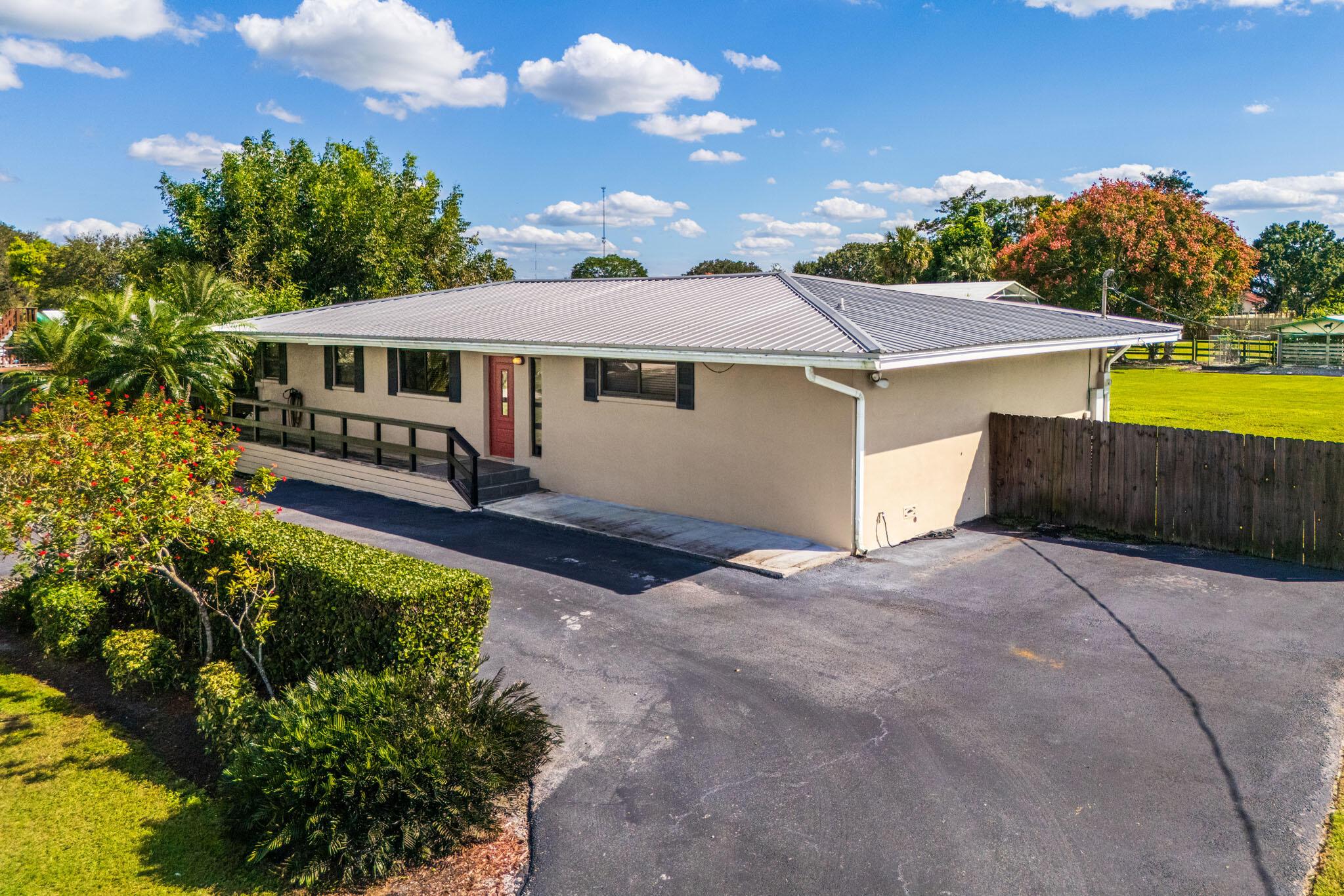 Homes for sale in Belle Glade, FL | 1732 Se Avenue J, Belle Glade, FL 33430 | MLS# R11133591