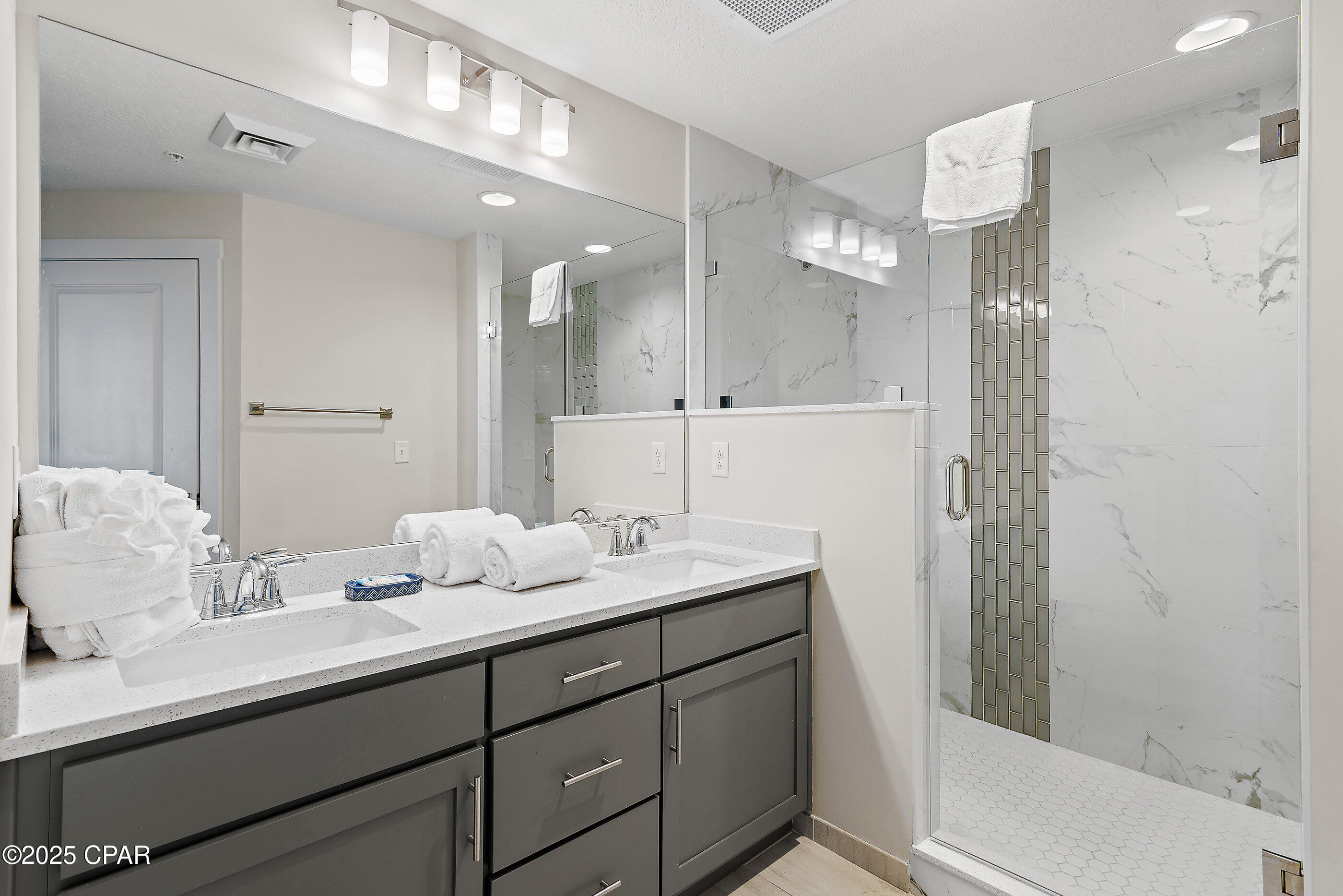 Image 17 For 15928 Front Beach Road  601