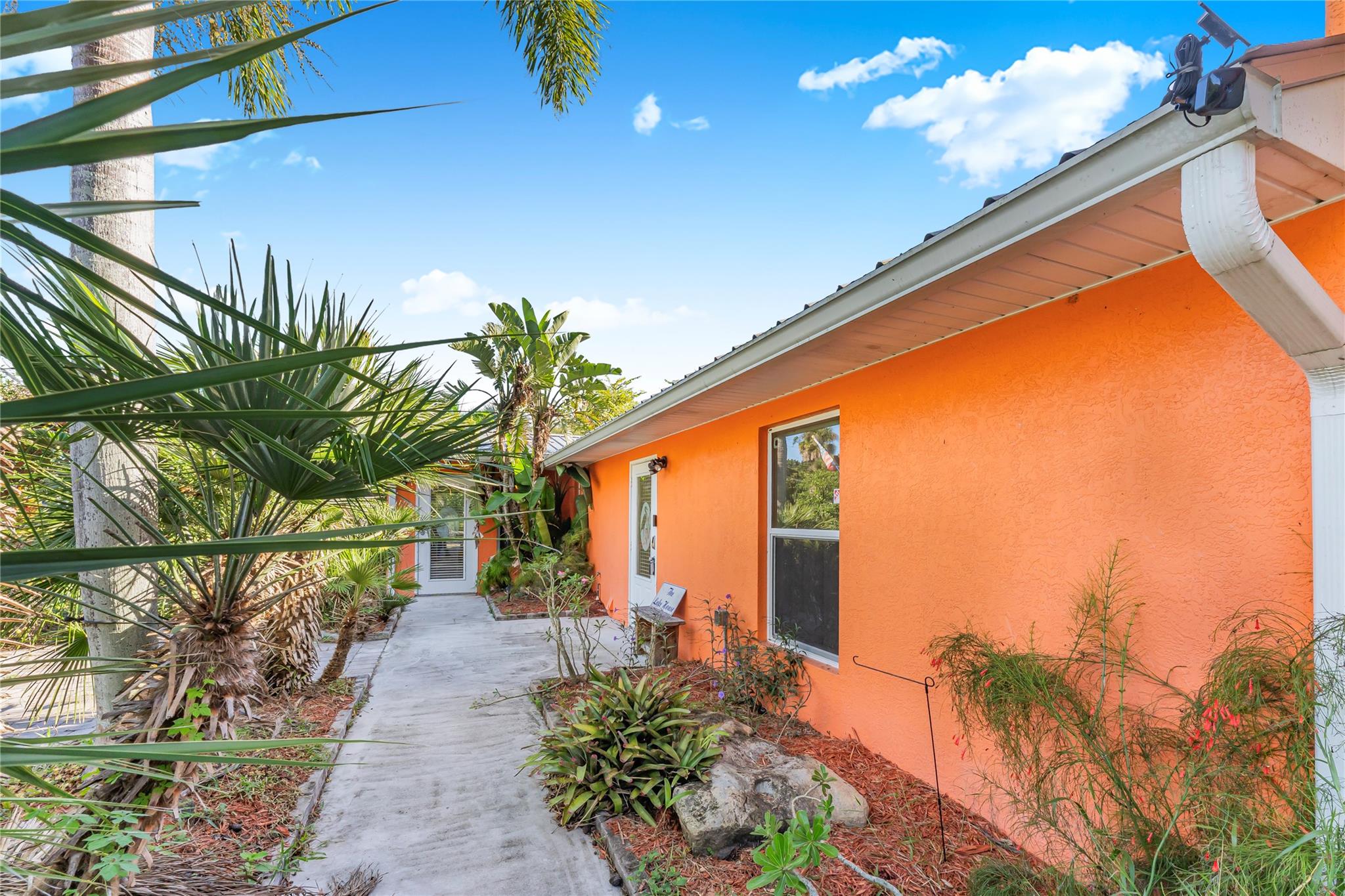 Homes for sale in Okeechobee, FL | 4420 Us Hwy 441, Okeechobee, FL 34974 | MLS# F10532535