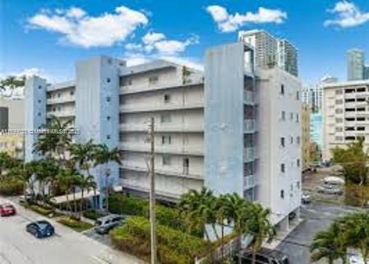 La Piazza Navona Condo