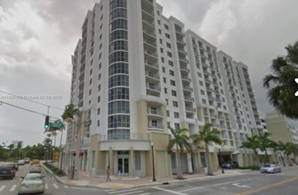 Radius Condominium