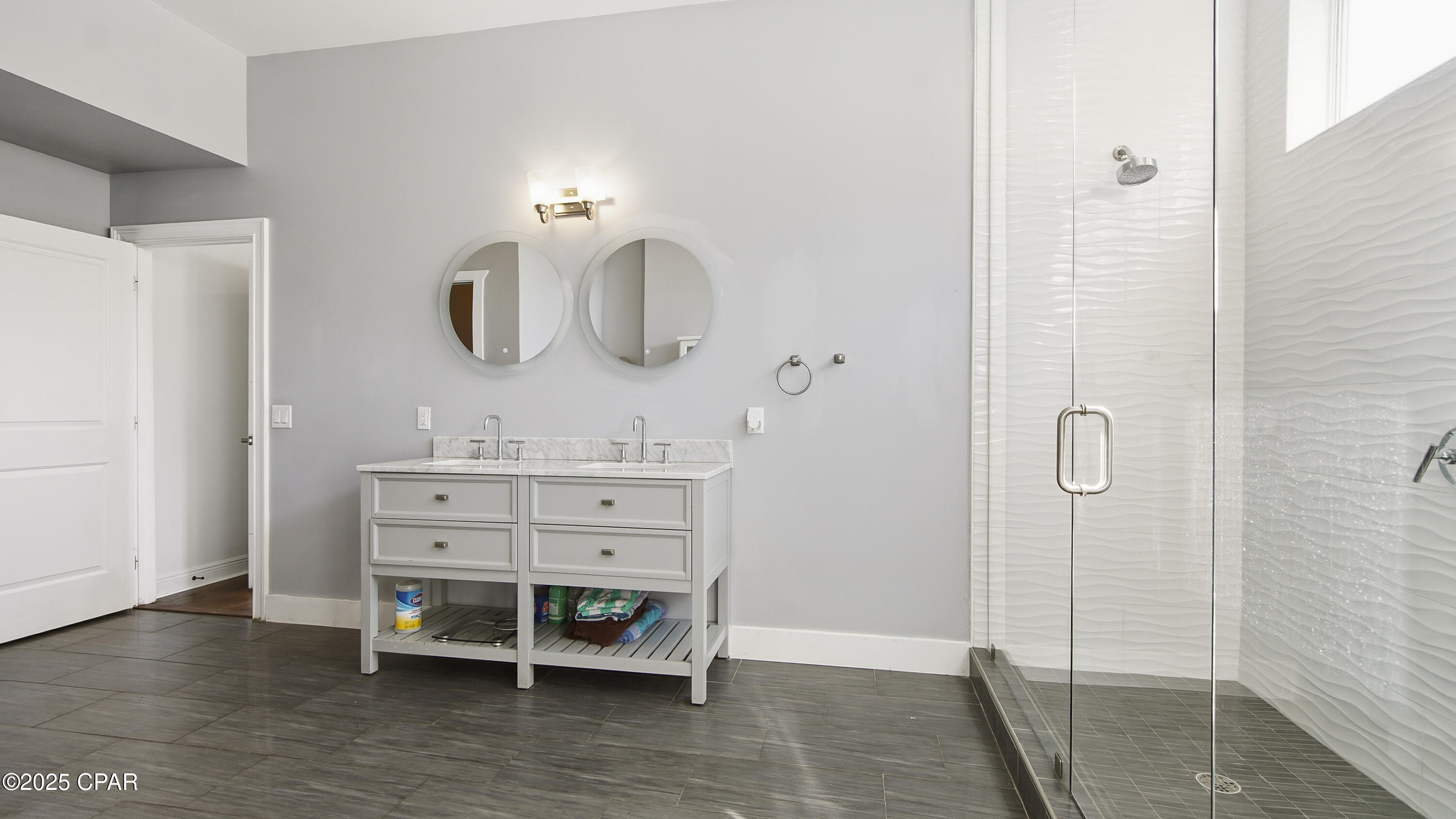 Image 32 For 2502 Country Club Drive