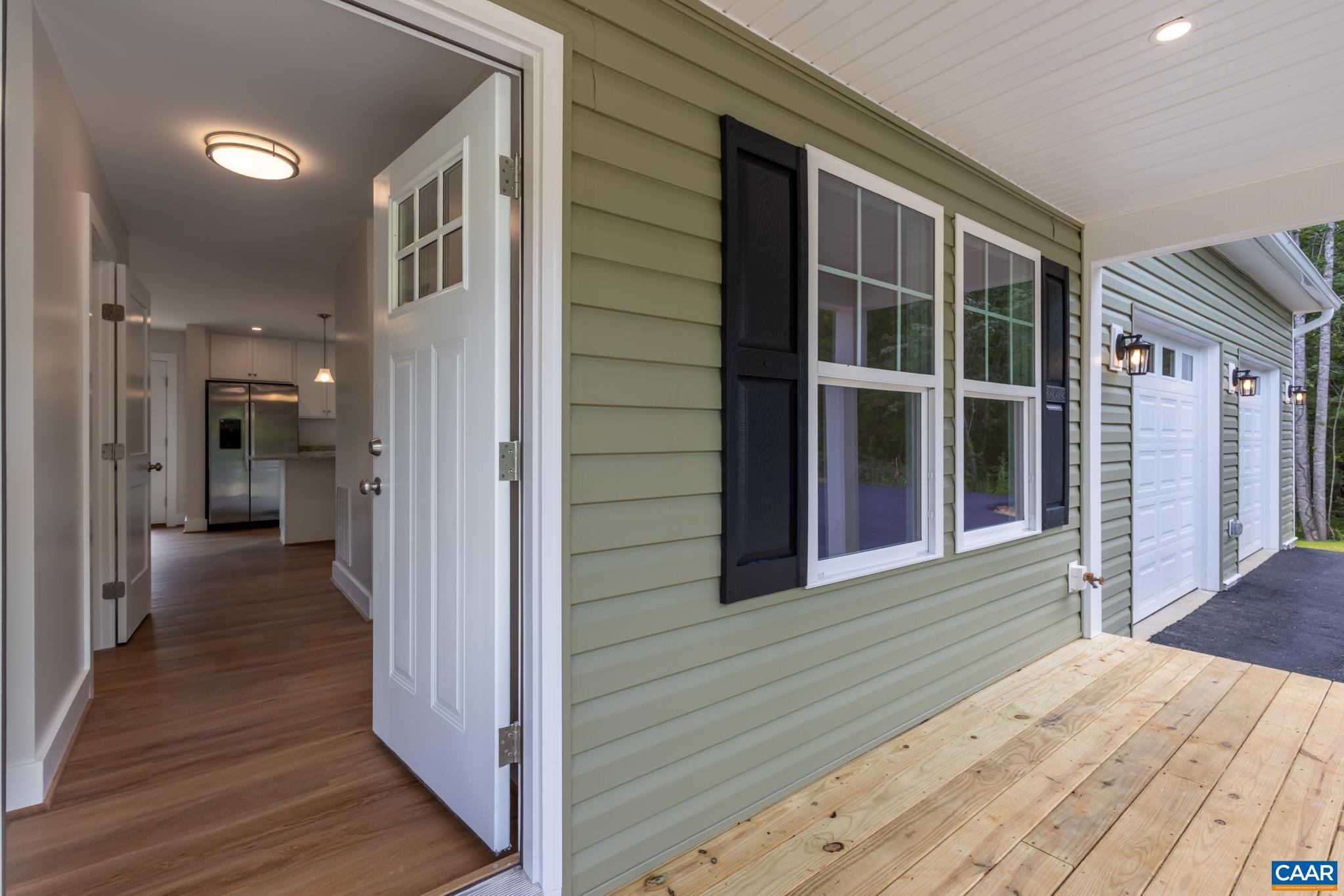 242 Palmer Pl