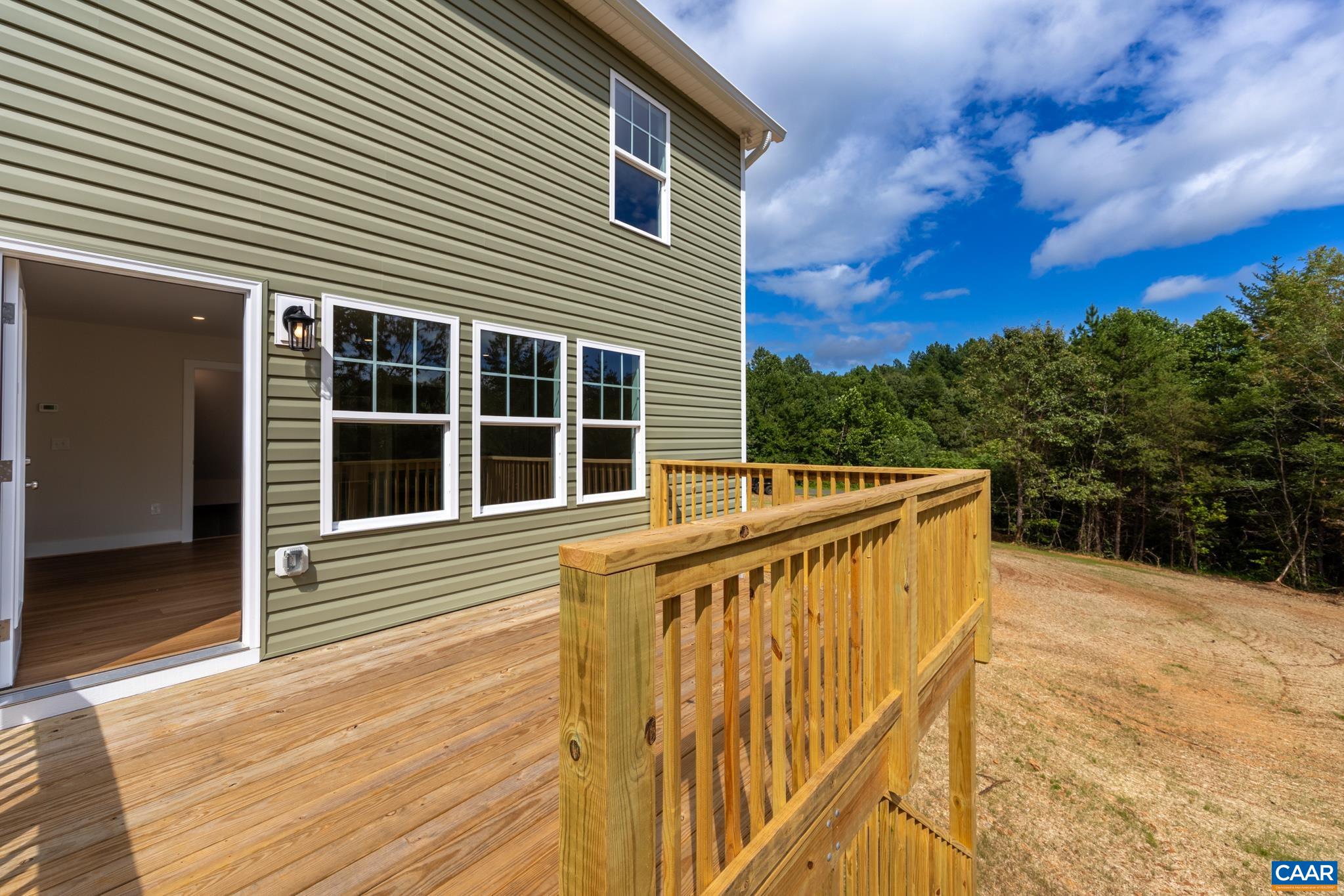 242 Palmer Pl