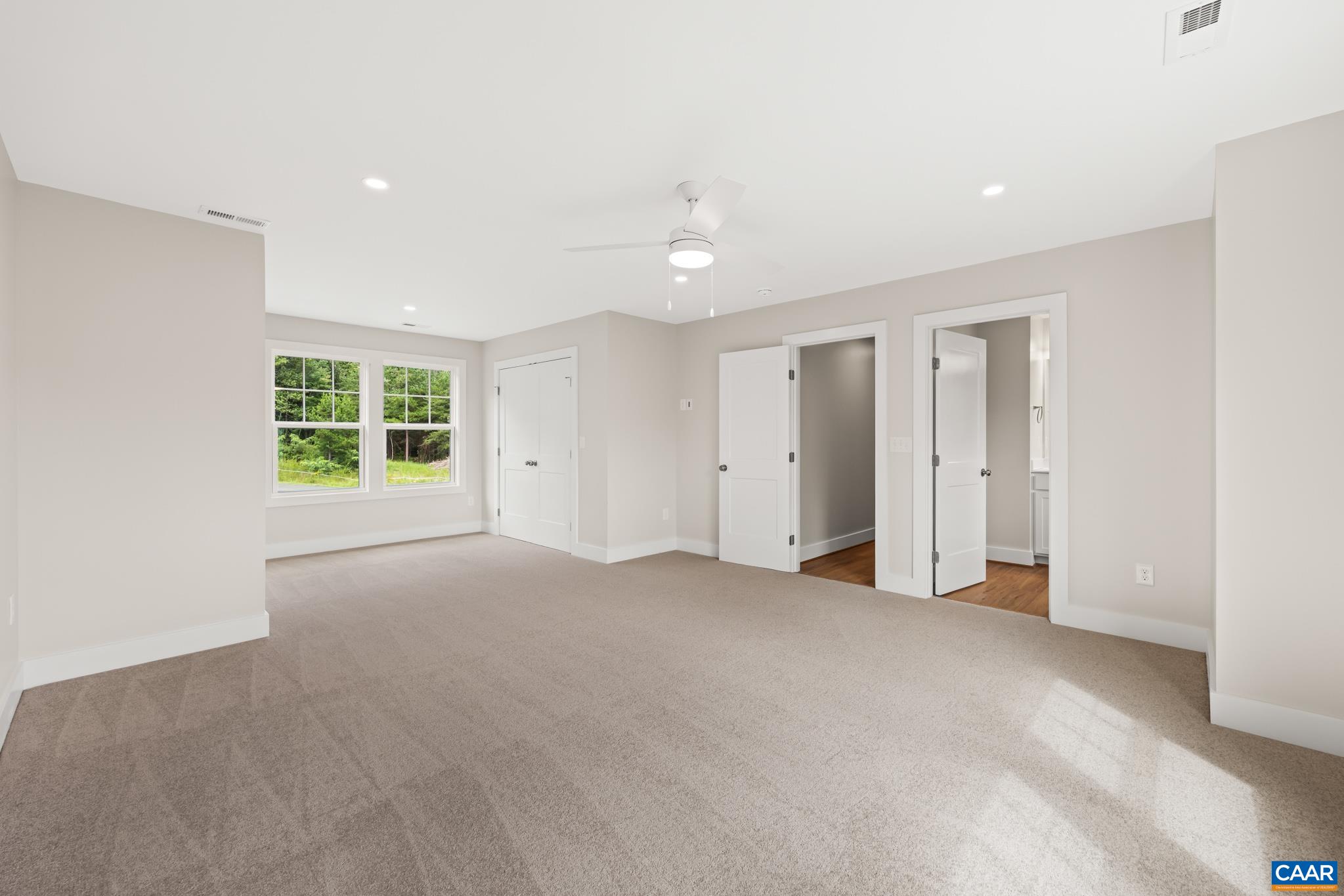 242 Palmer Pl
