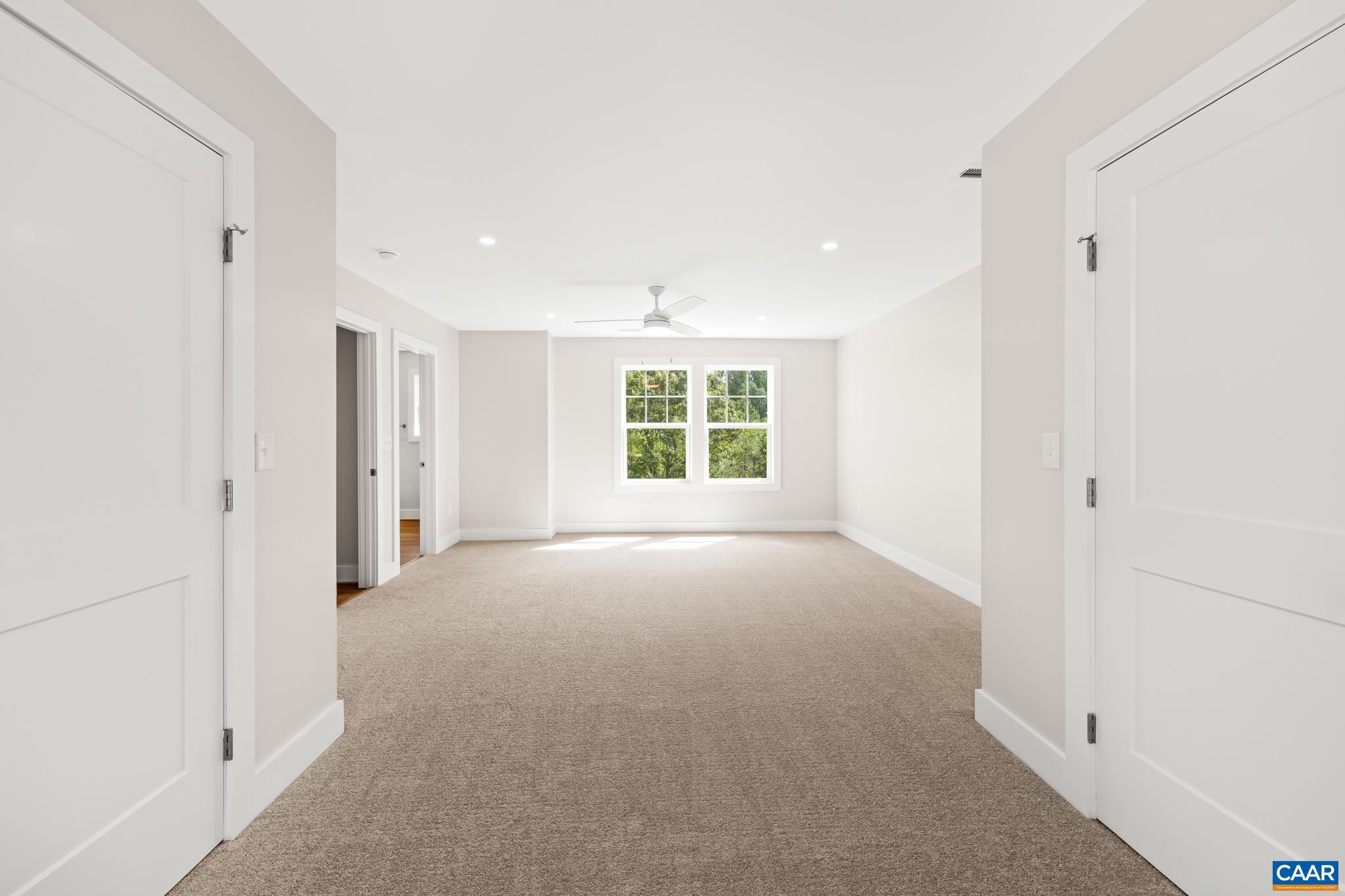 242 Palmer Pl