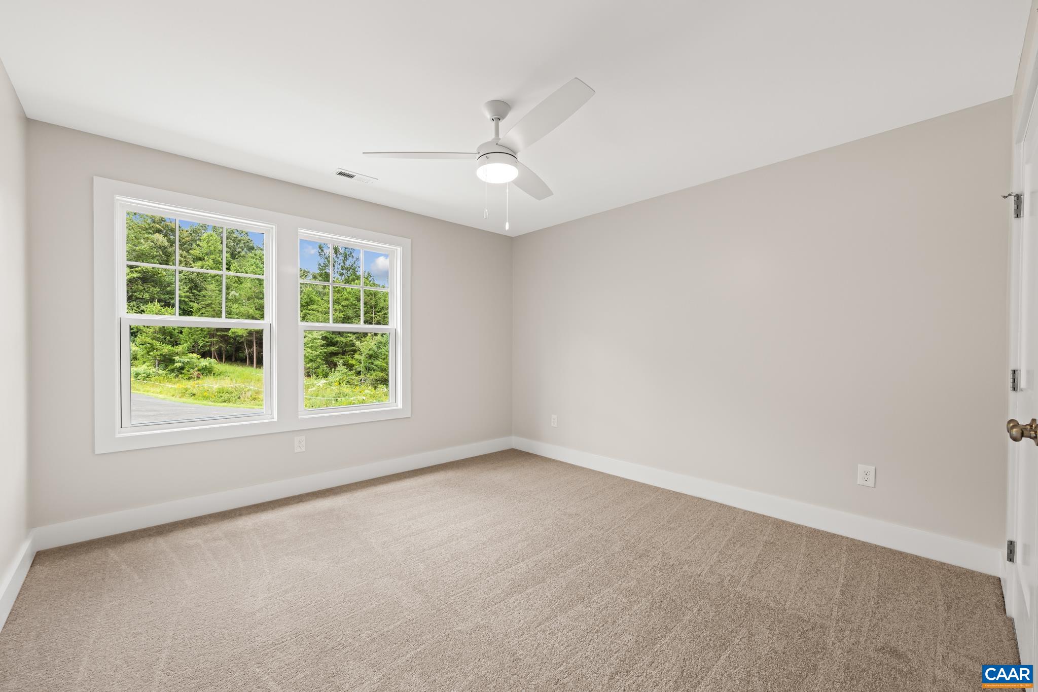 242 Palmer Pl