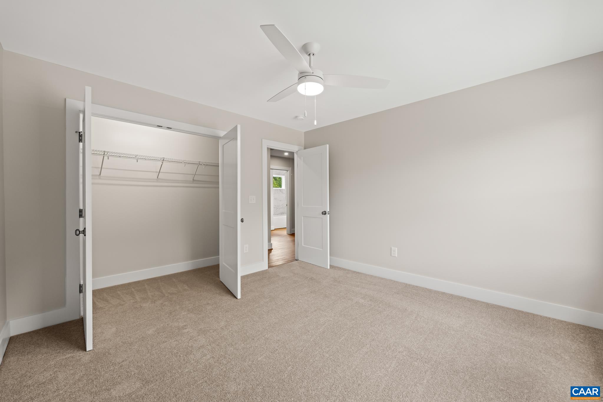242 Palmer Pl