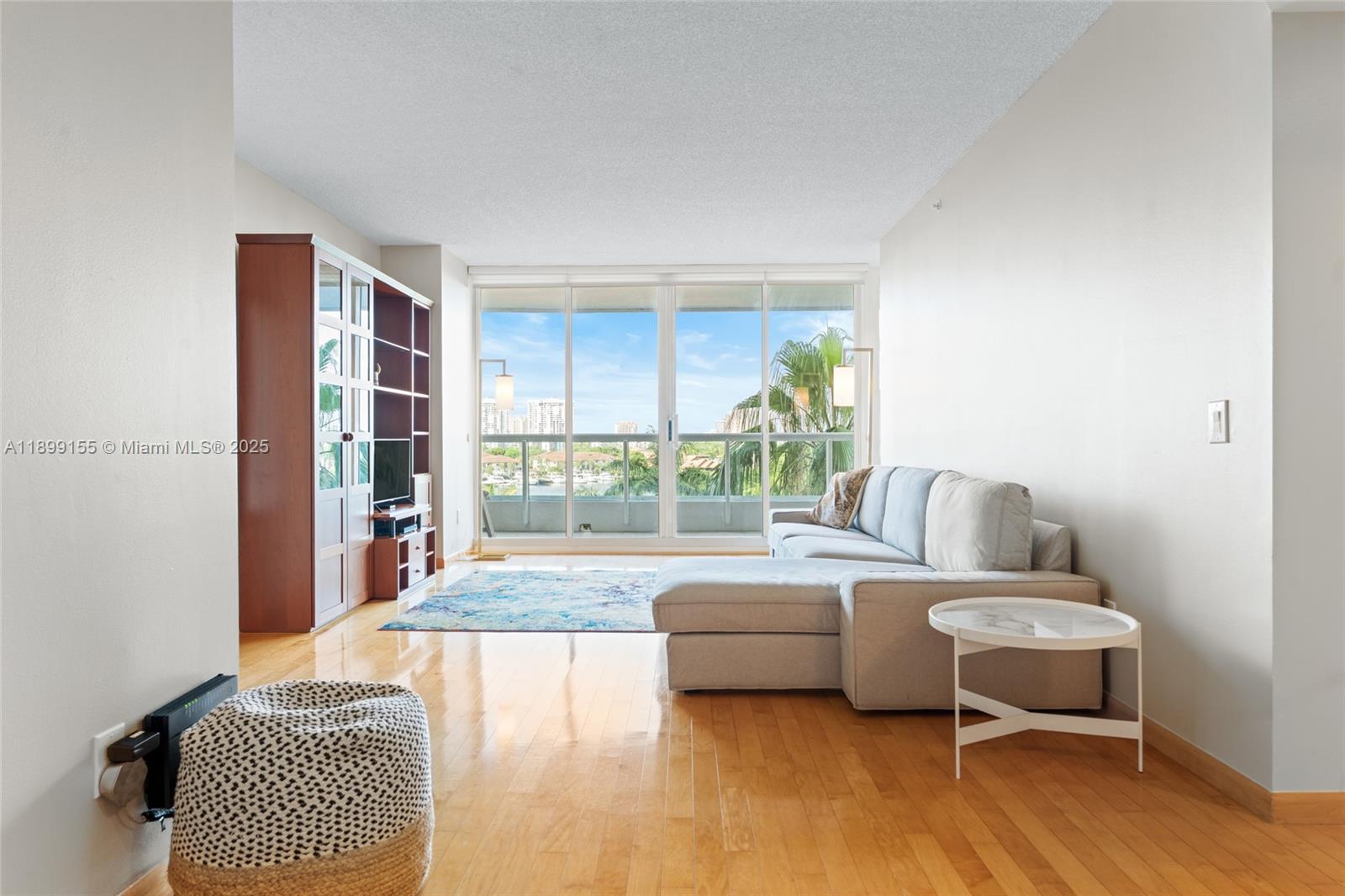 21205 Yacht Club Dr Unit 707, Aventura, Florida 33180