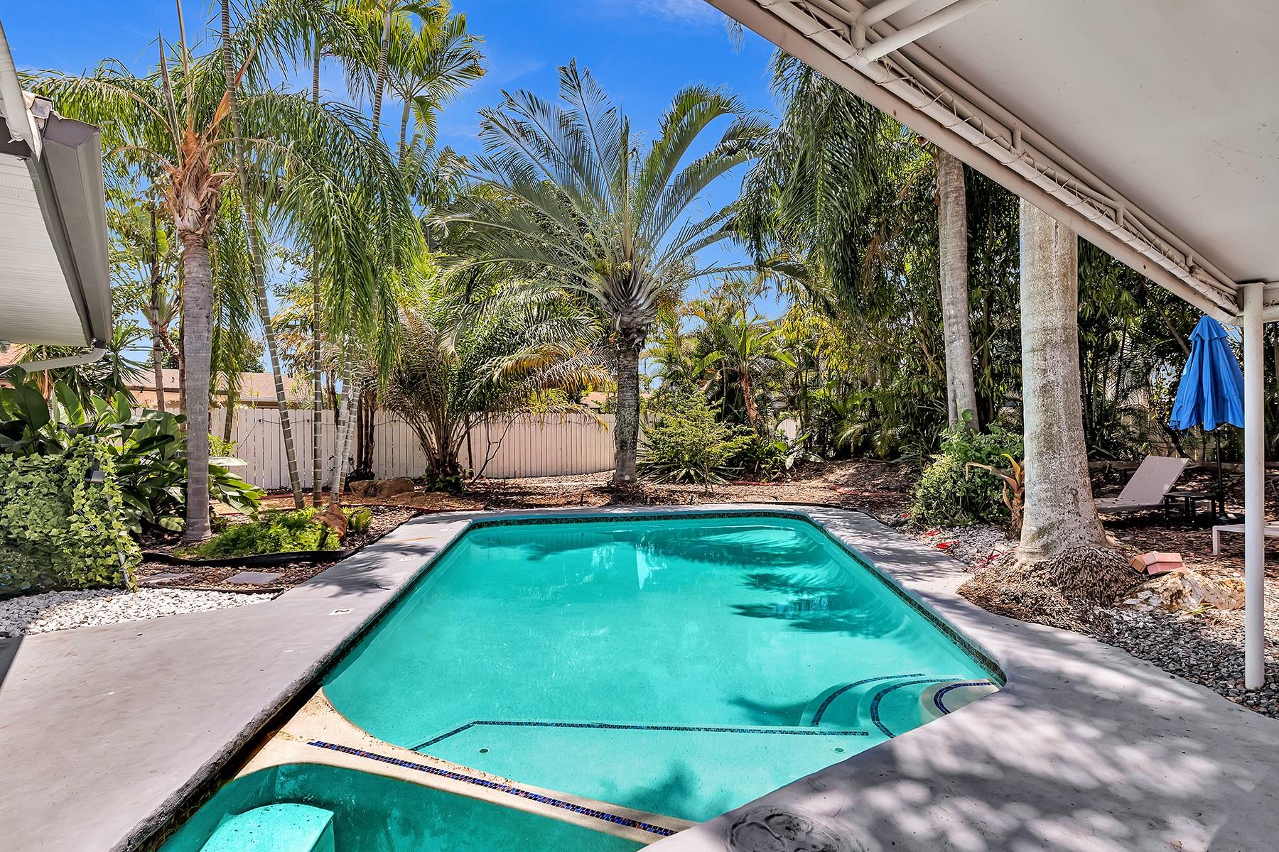 Homes for sale in Oakland Park, FL | 1580 Ne 35Th St, Oakland Park, FL 33334 | MLS# F10532615