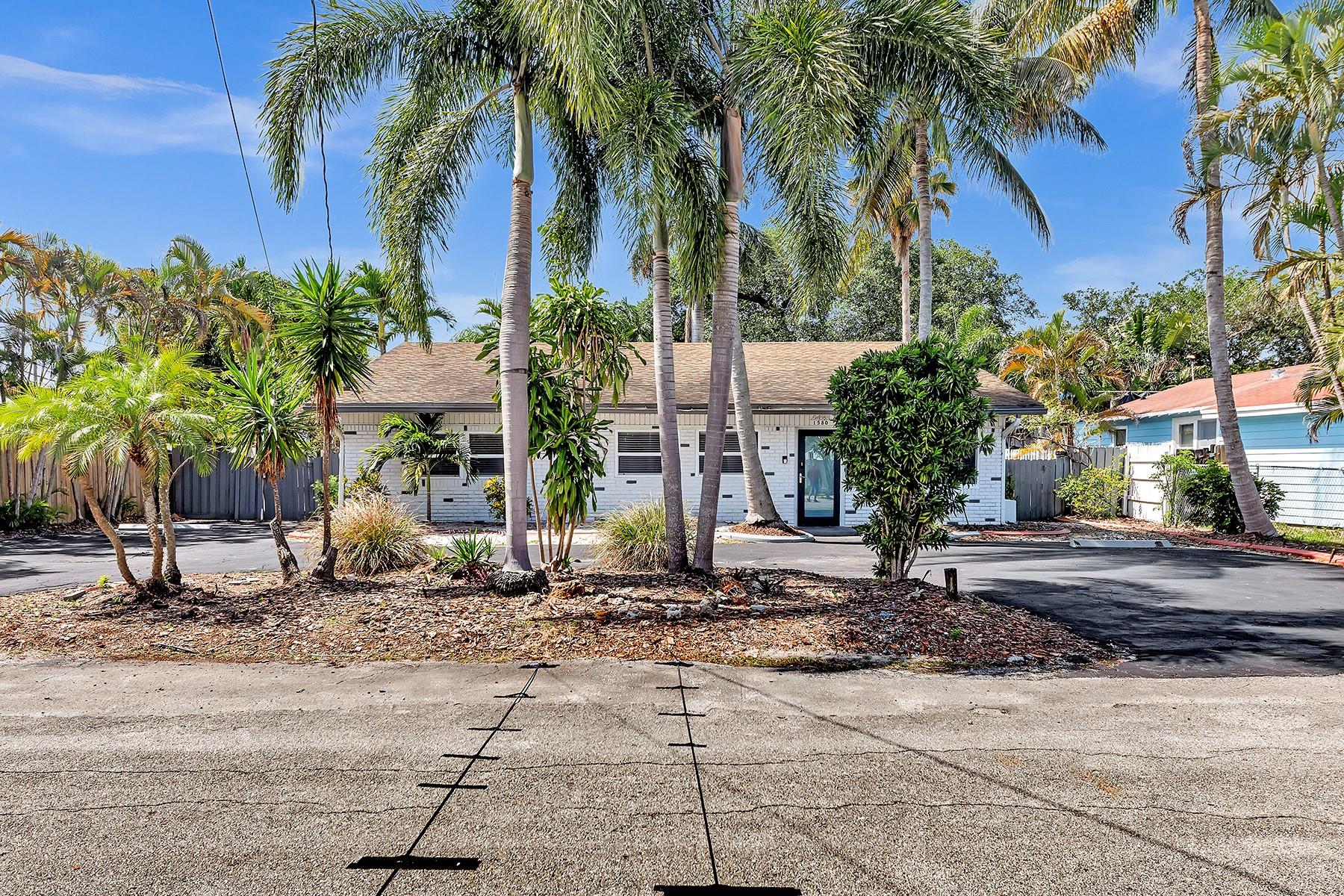 Homes for sale in Oakland Park, FL | 1580 Ne 35Th St, Oakland Park, FL 33334 | MLS# F10532615