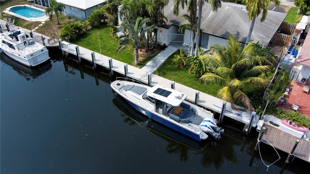 Homes for sale in Lighthouse Point, FL | 3860 Ne 23Rd Ave, Lighthouse Point, FL 33064 | MLS# F10532628