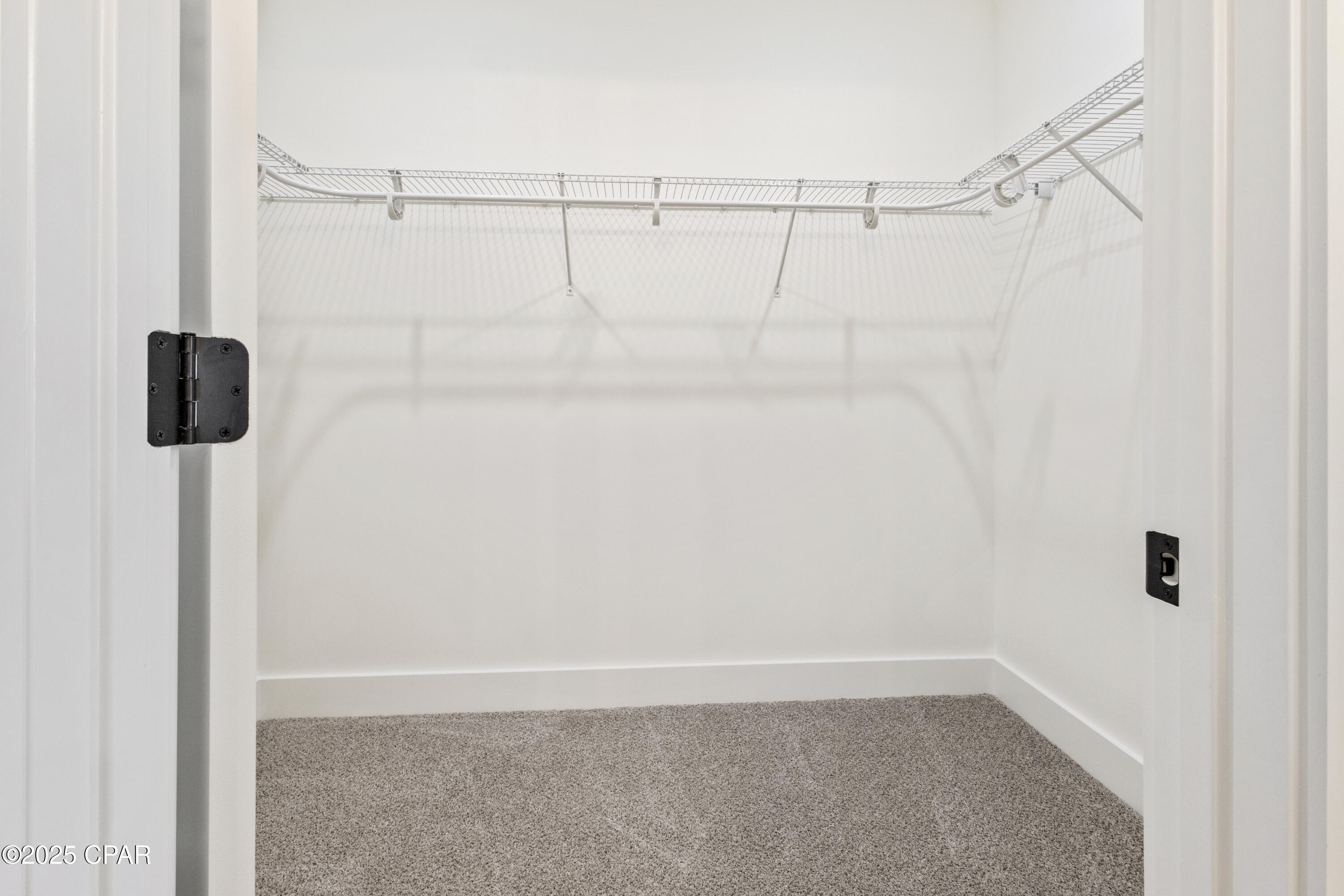 Image 14 For 3813 Red Deer Circle