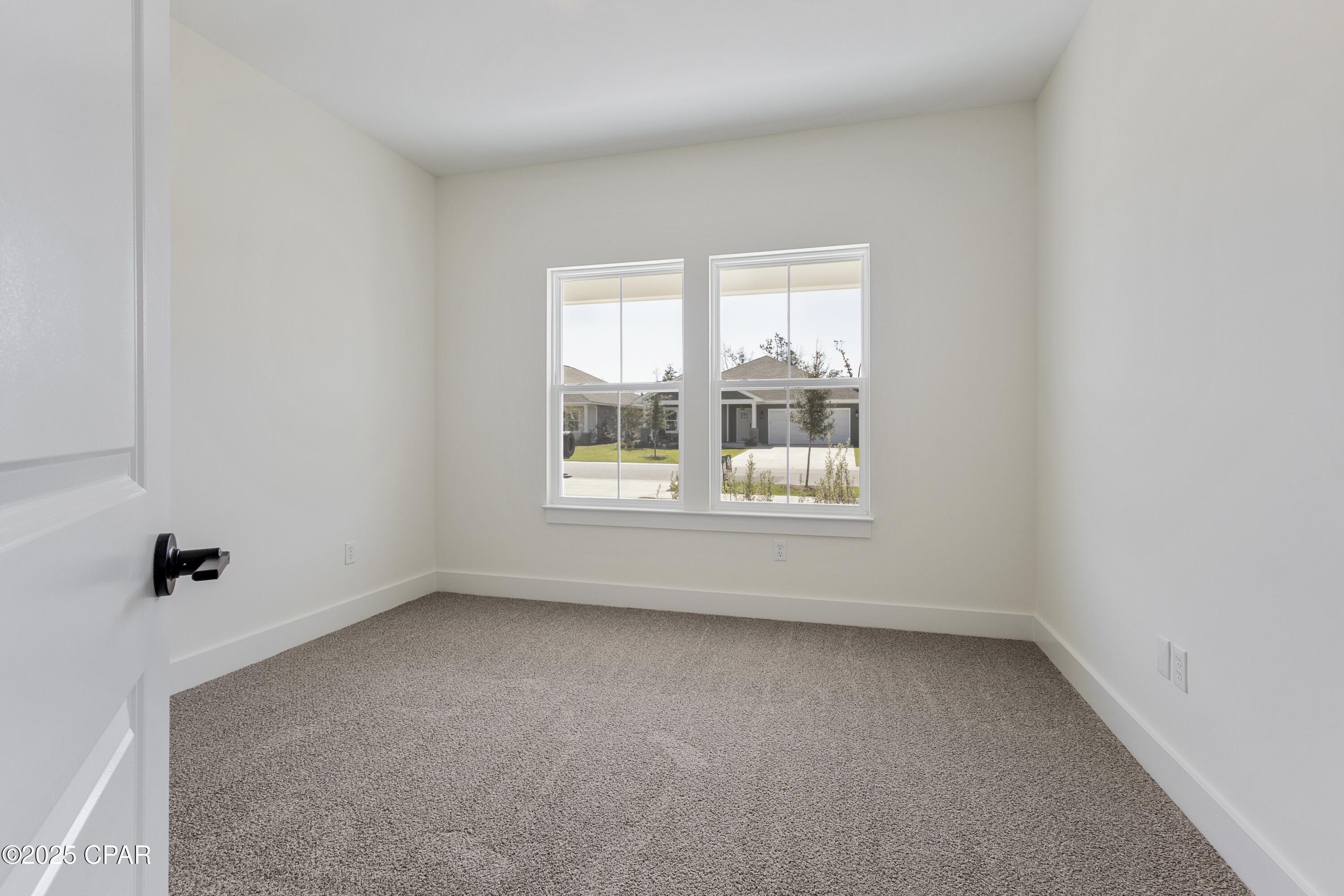 Image 18 For 3813 Red Deer Circle