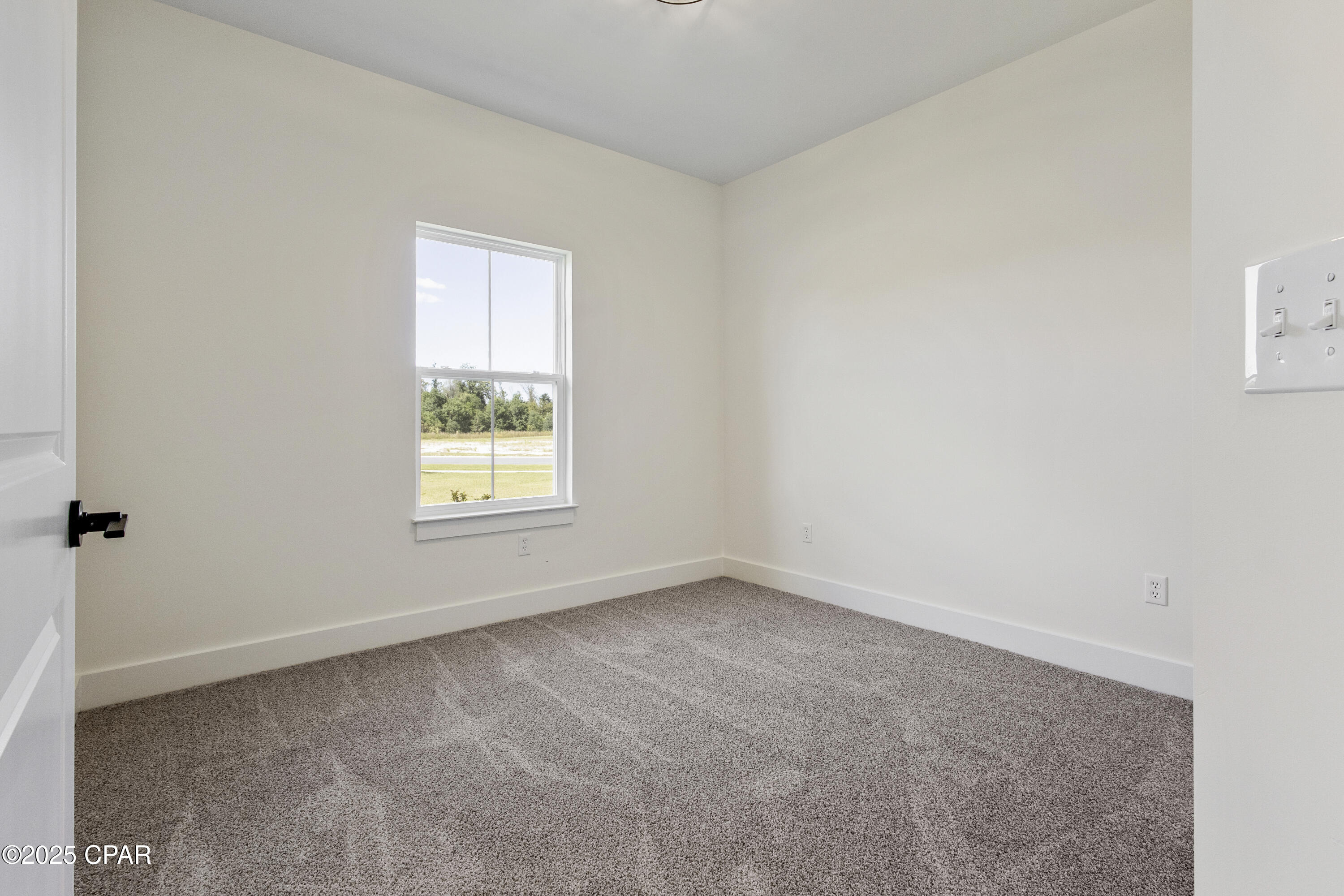 Image 20 For 3813 Red Deer Circle