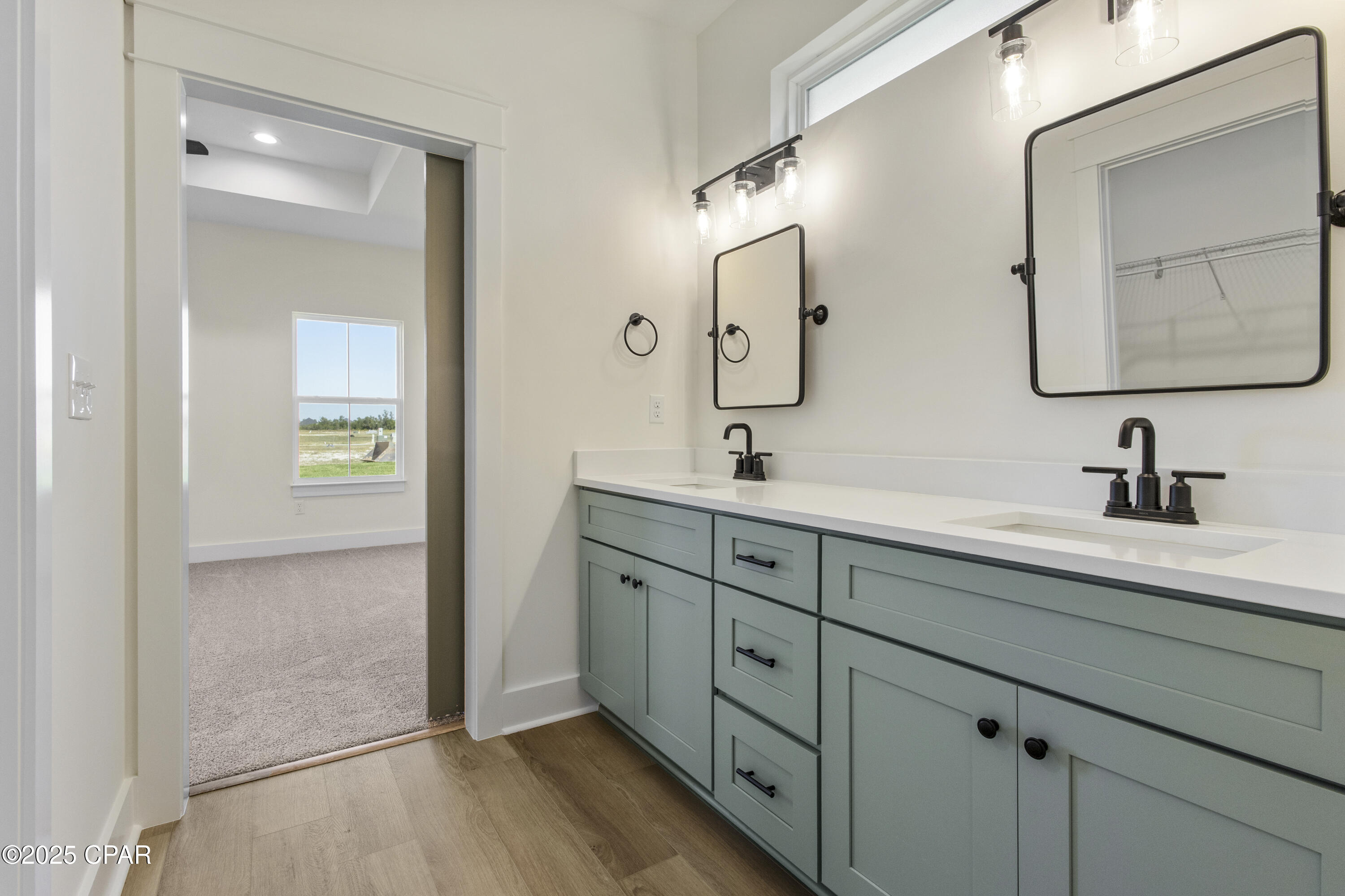 Image 6 For 3813 Red Deer Circle