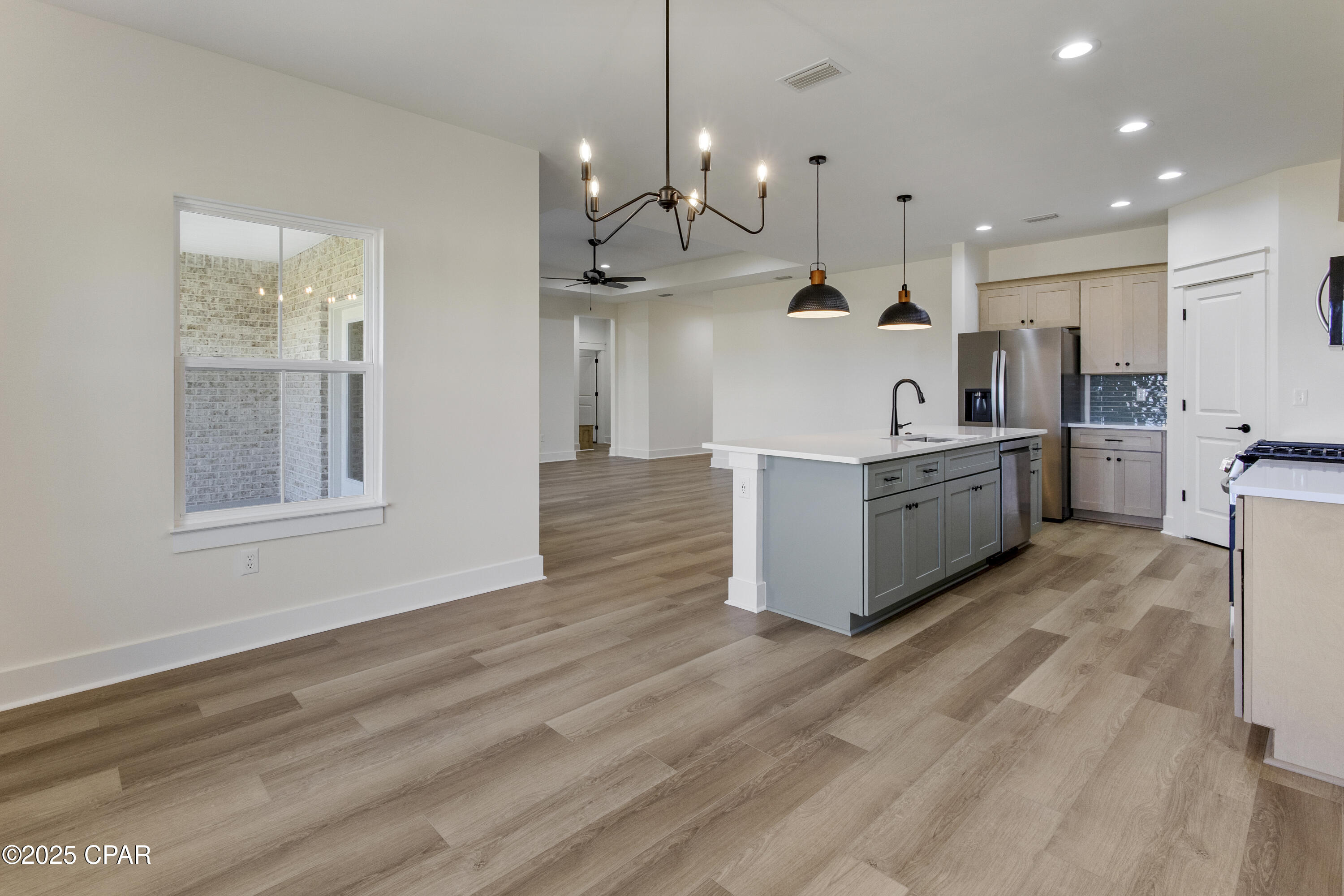 Image 7 For 3813 Red Deer Circle